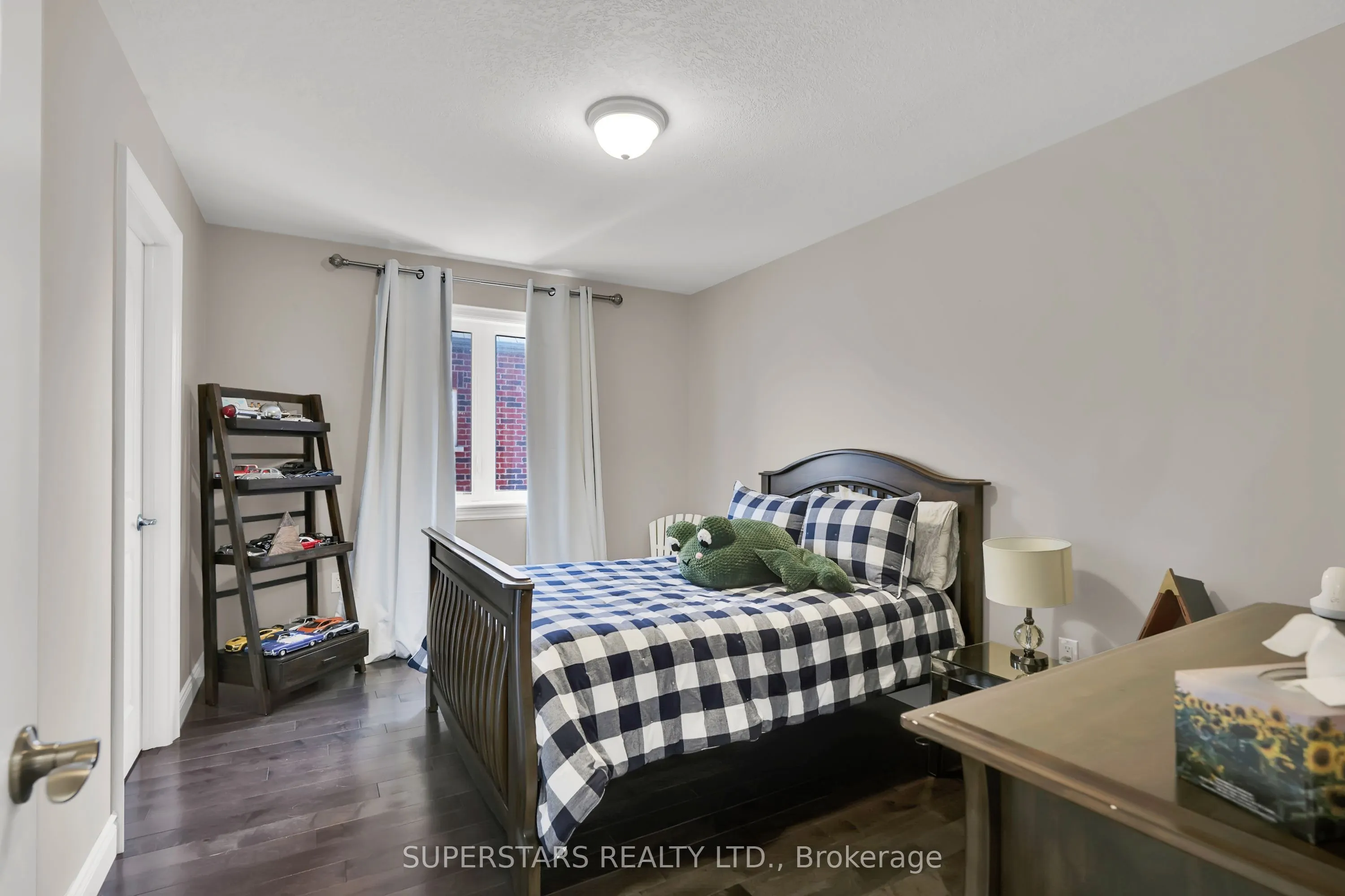 1435 Gilford Road