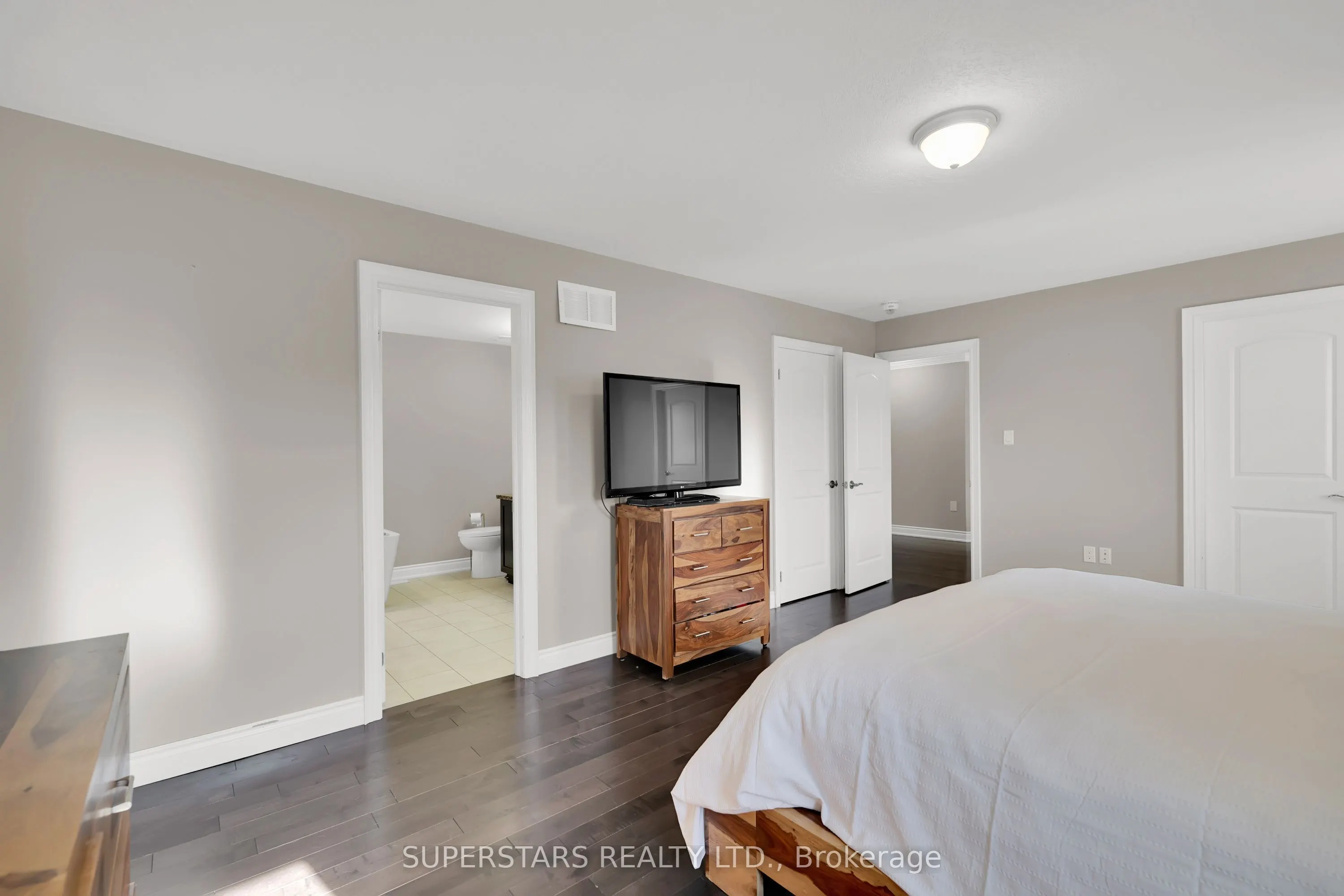 1435 Gilford Road