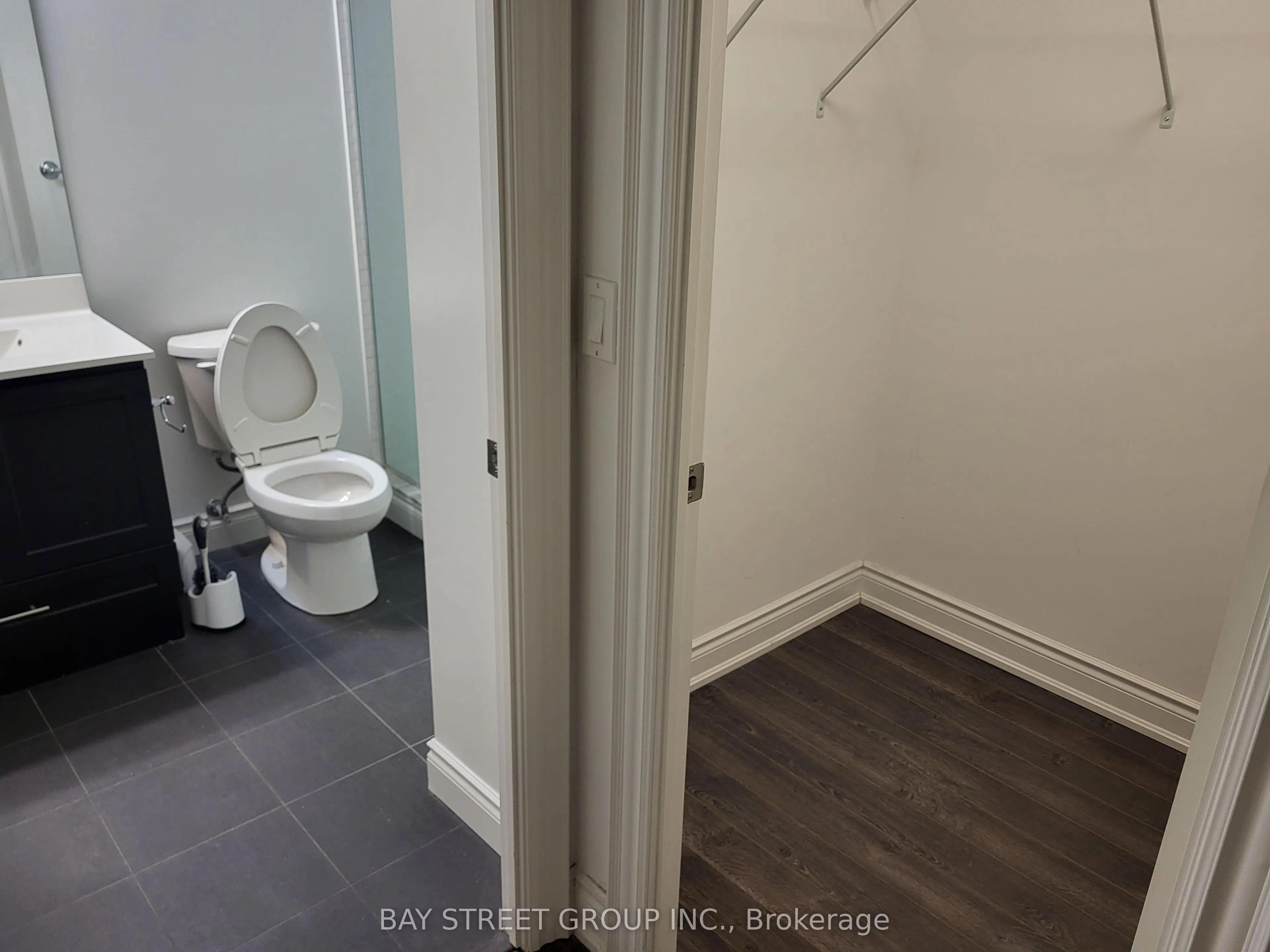 38 CEDARLAND DR Drive #611