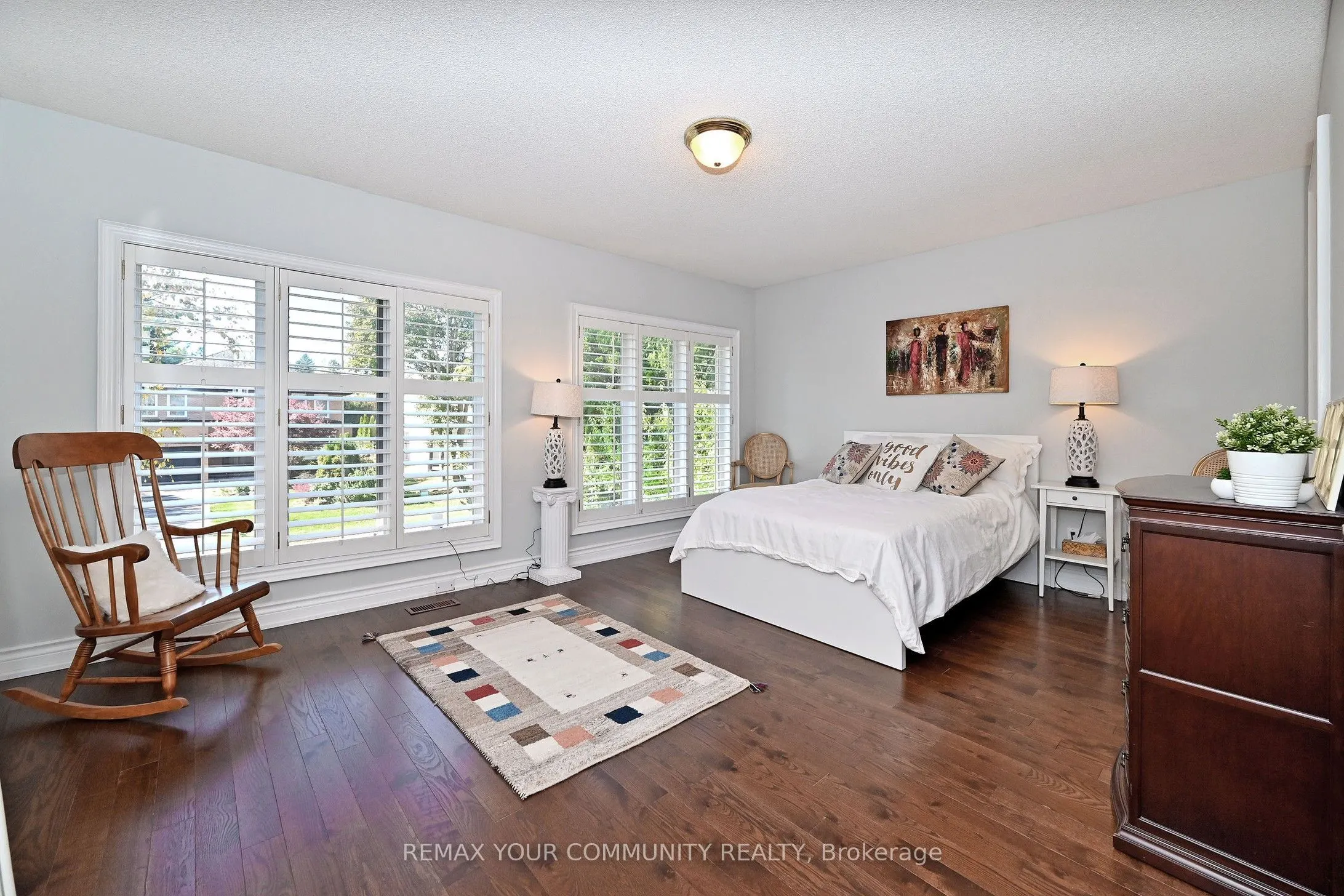 73 Sprucewood Drive E