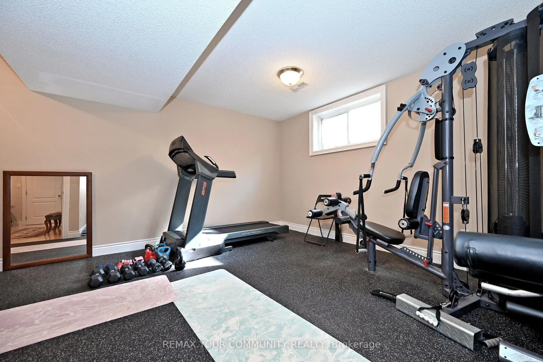 73 Sprucewood Drive E