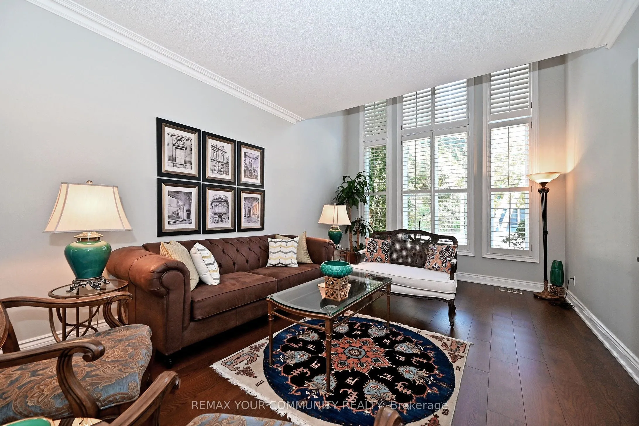 73 Sprucewood Drive E