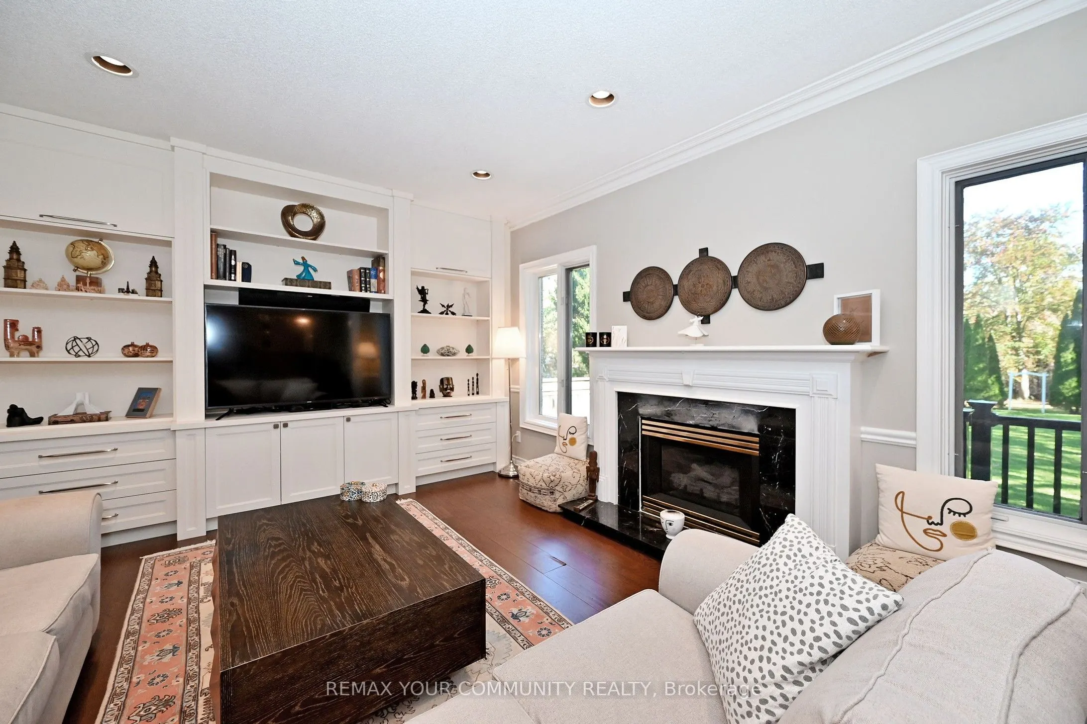 73 Sprucewood Drive E