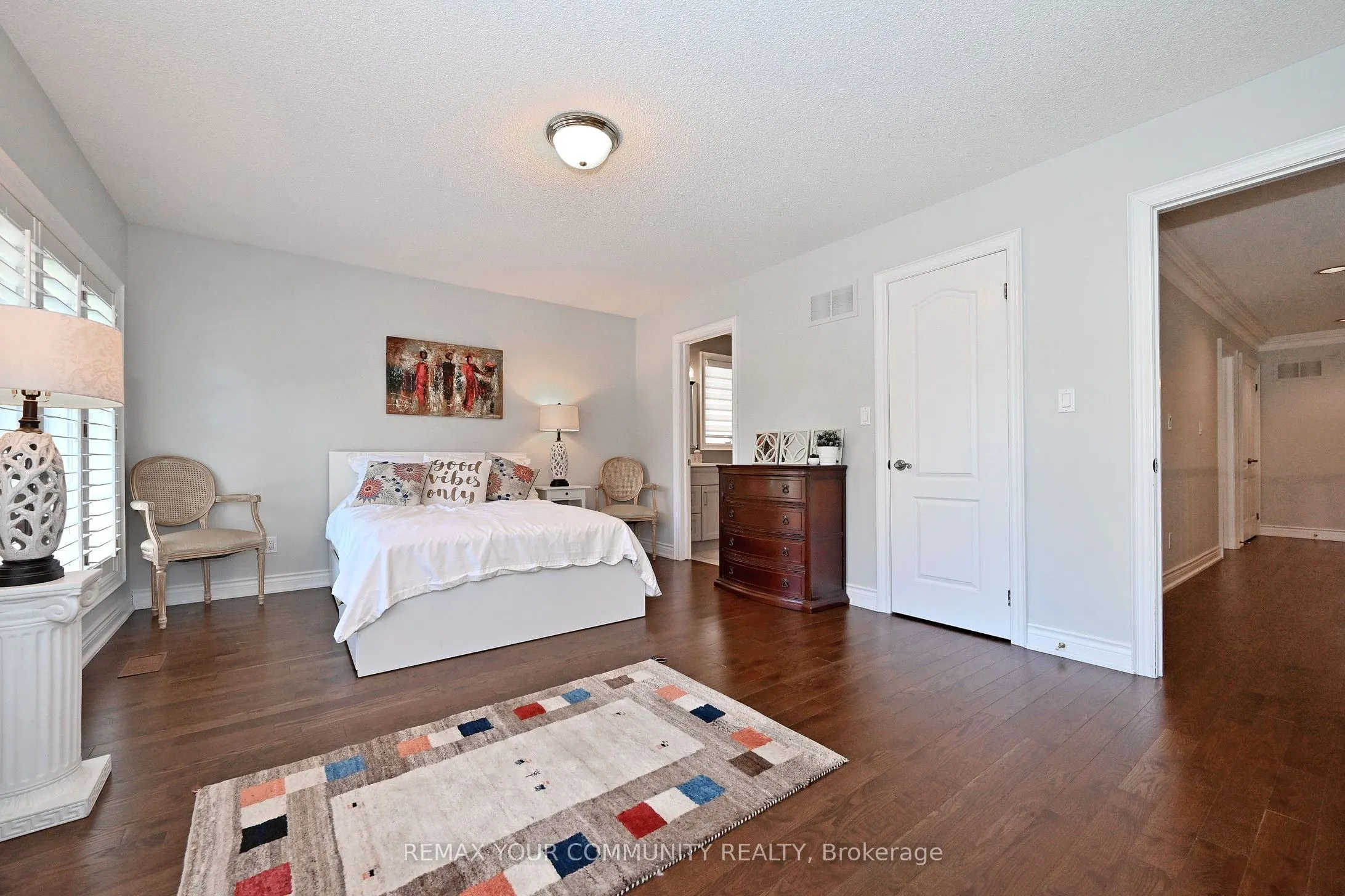 73 Sprucewood Drive E
