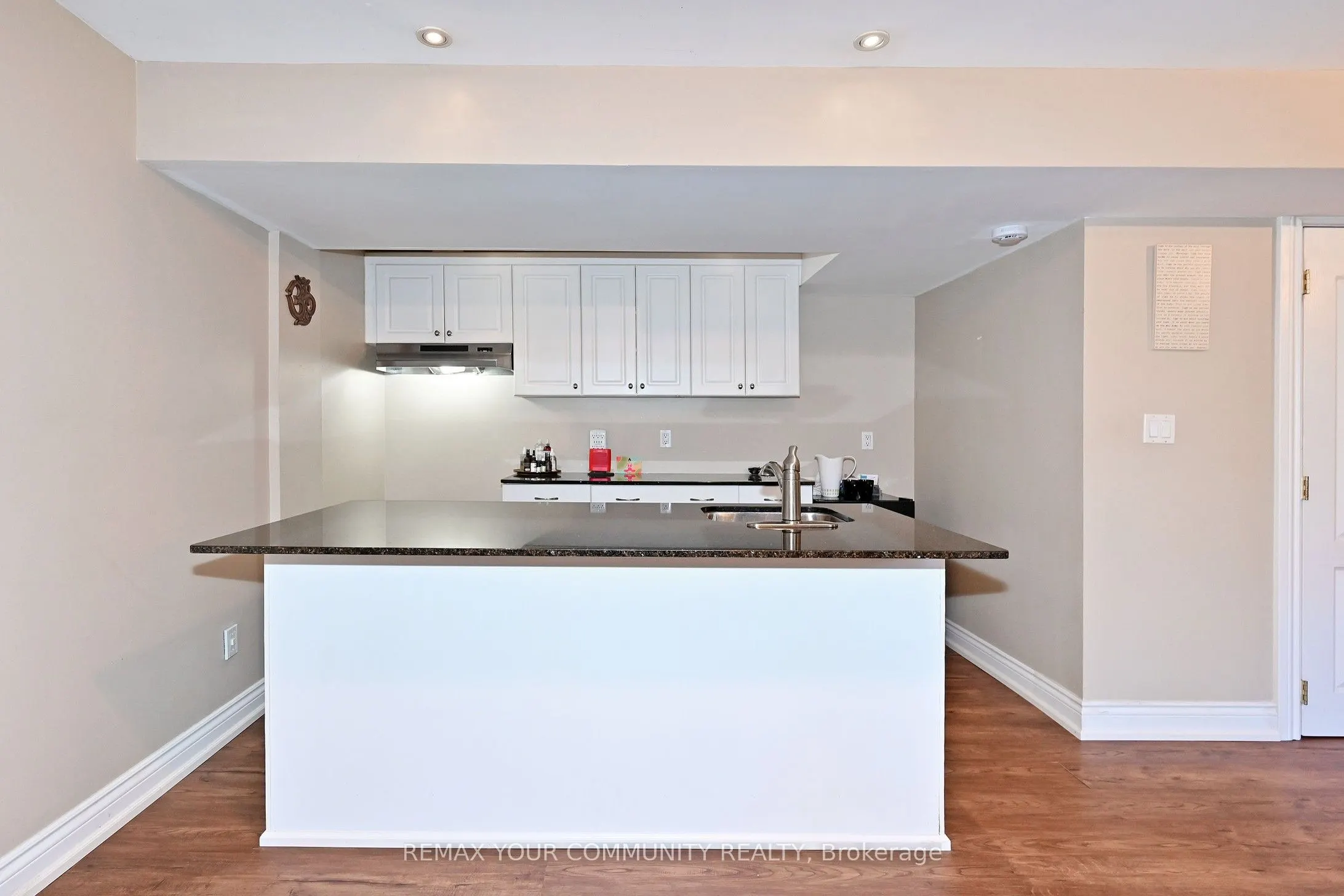 73 Sprucewood Drive E