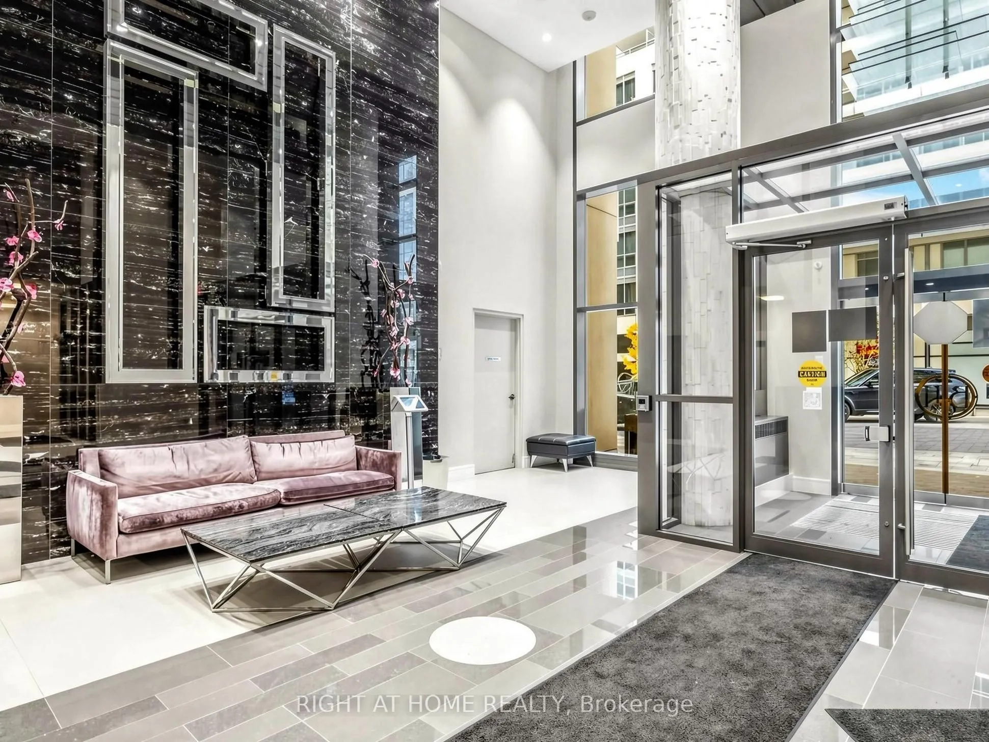 9191 Yonge Street #609