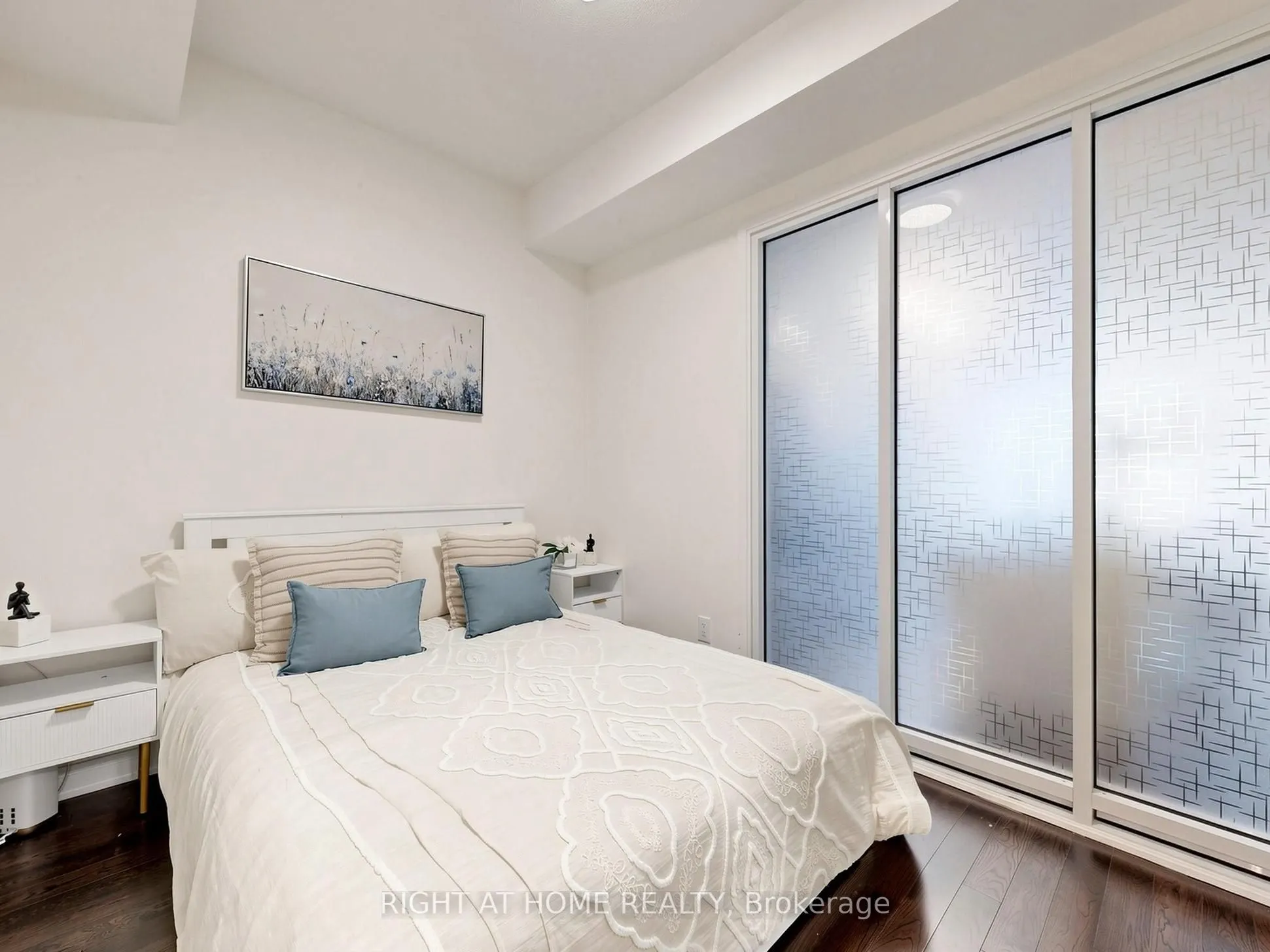 9191 Yonge Street #609
