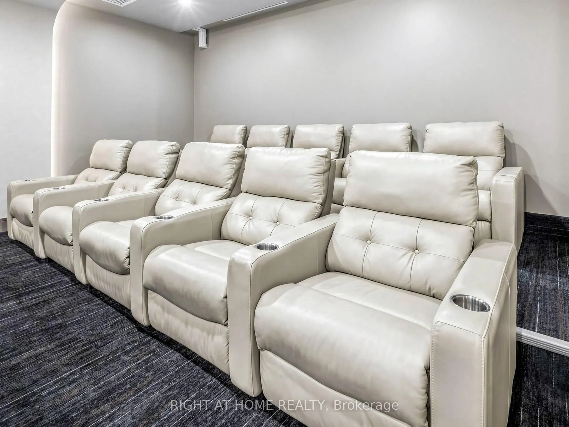 9191 Yonge Street #609