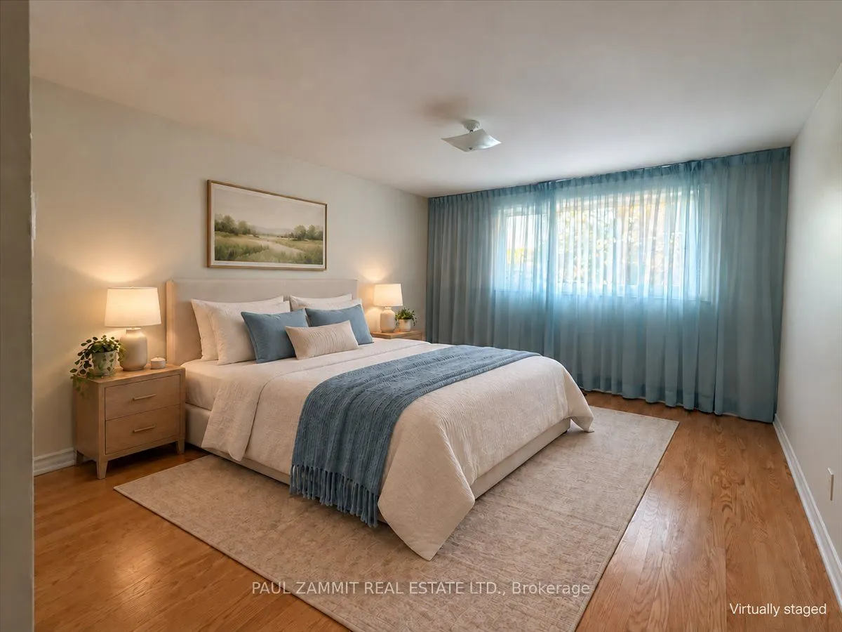 33 Coral Harbour Crescent
