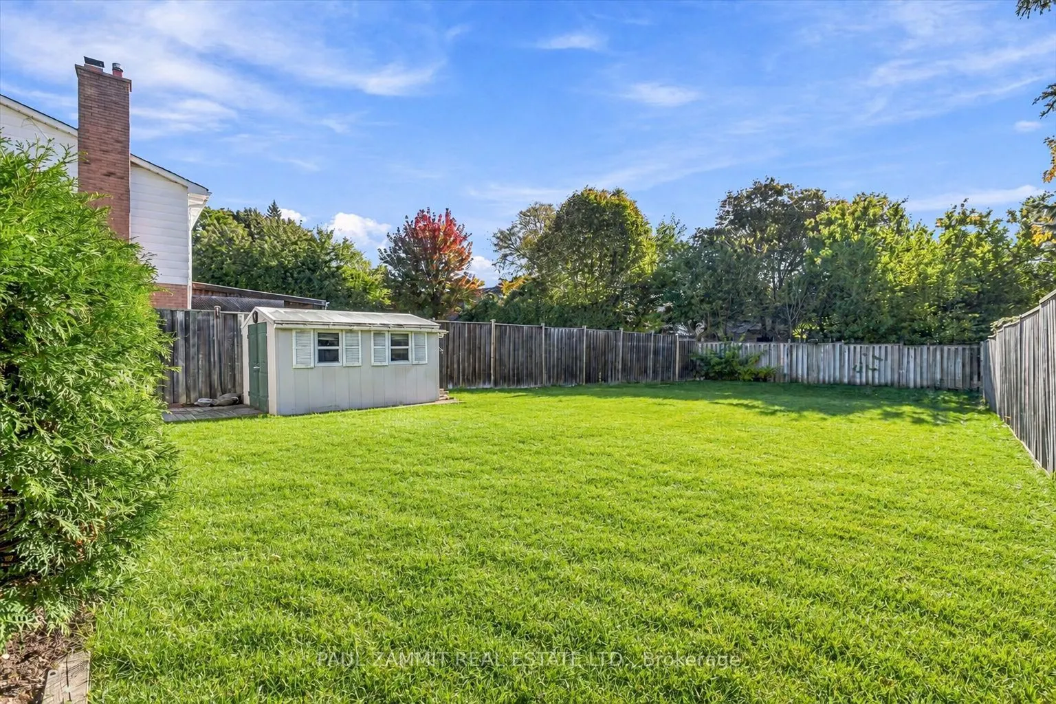 33 Coral Harbour Crescent