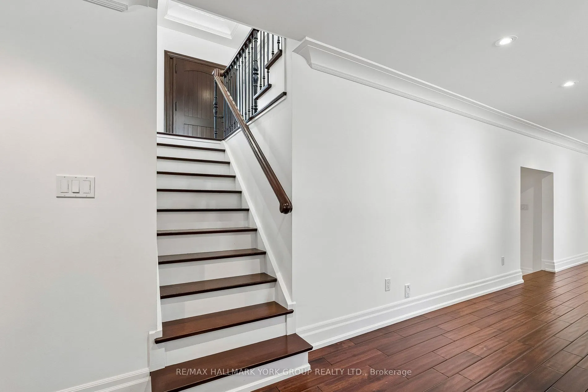 256 Banner Lane