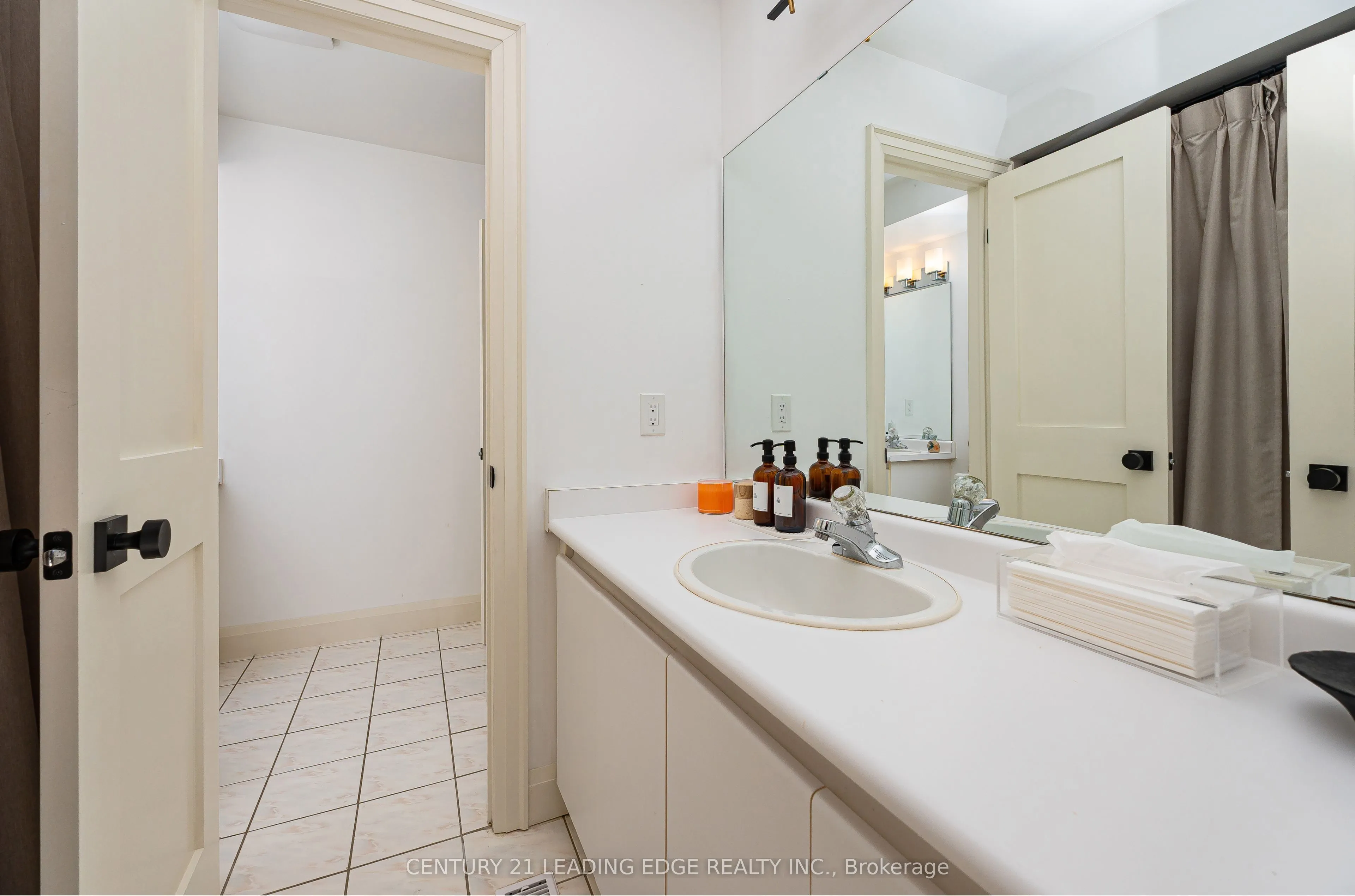 18 Clark Avenue #36