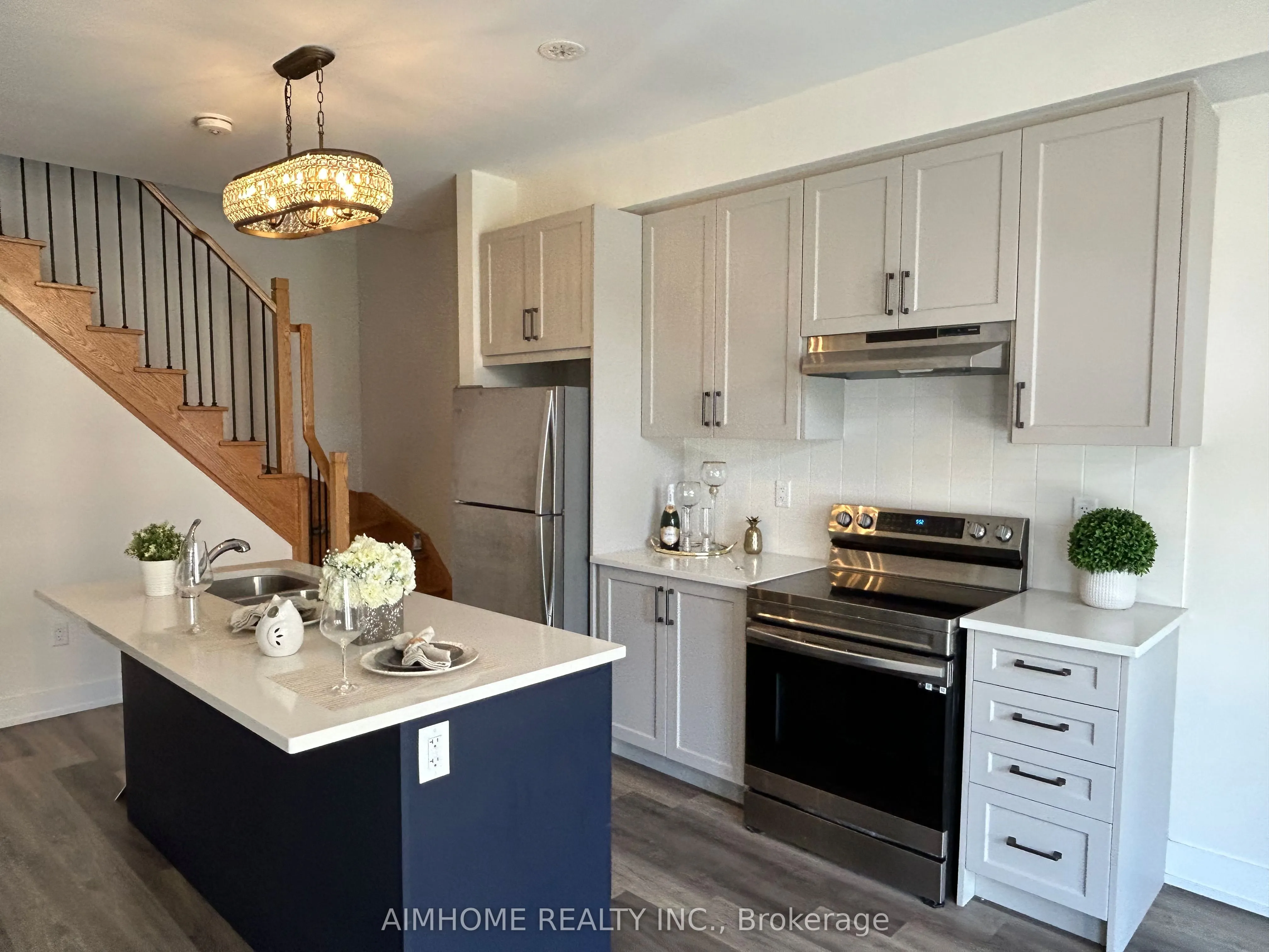7 Phelps Lane #2