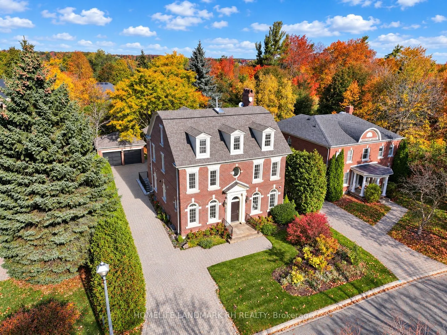 55 Willett Crescent