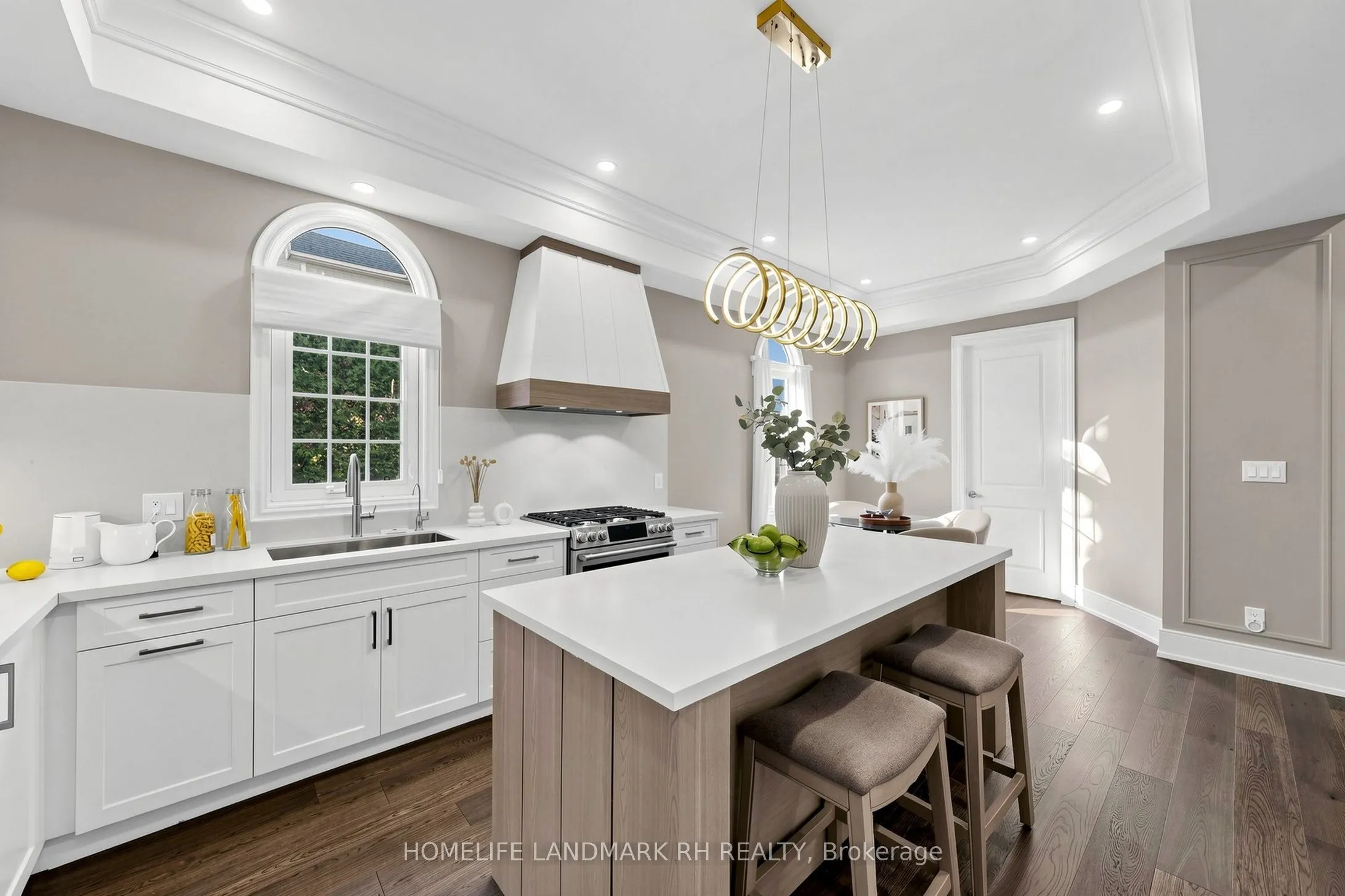 55 Willett Crescent