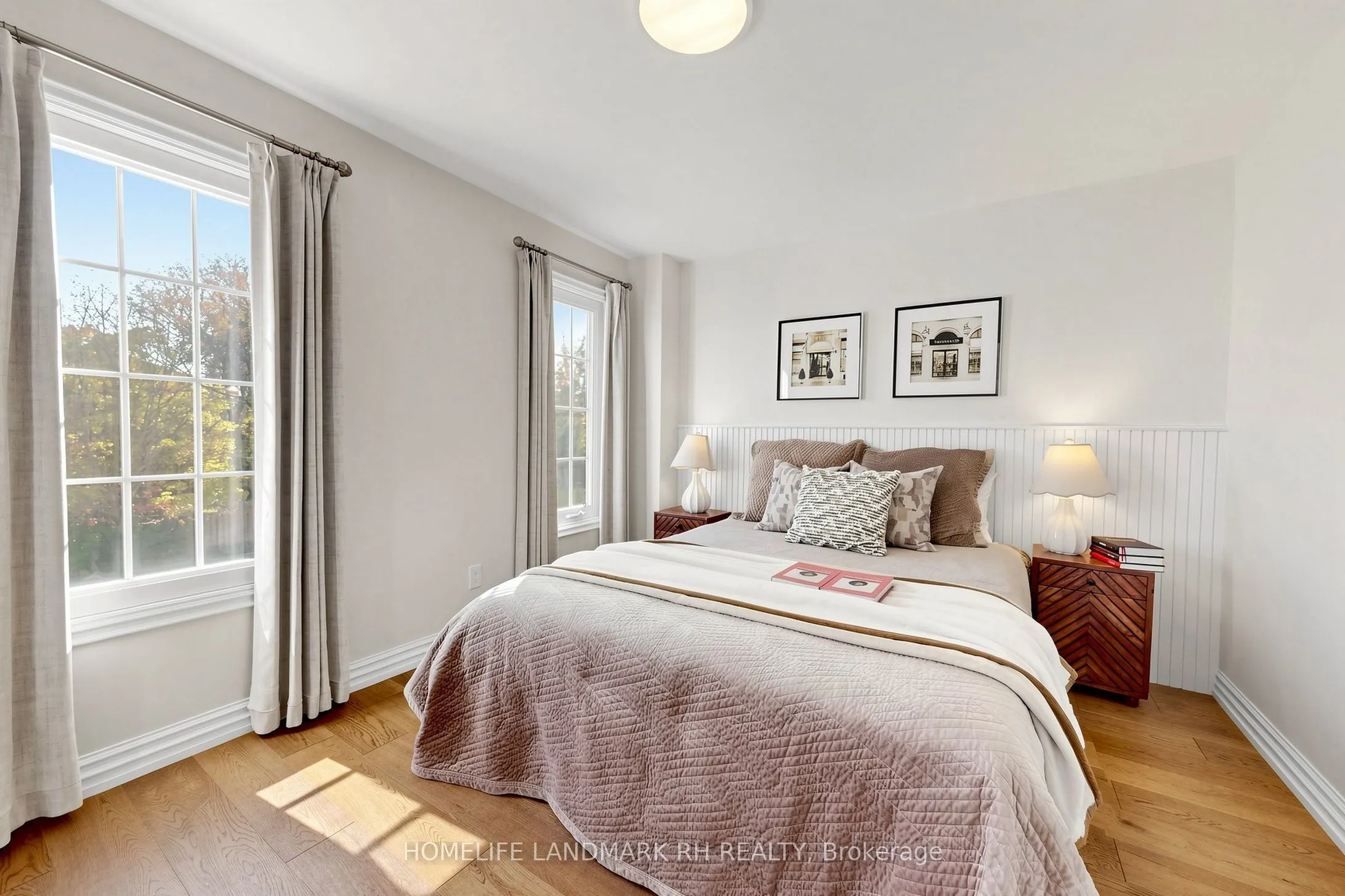 55 Willett Crescent