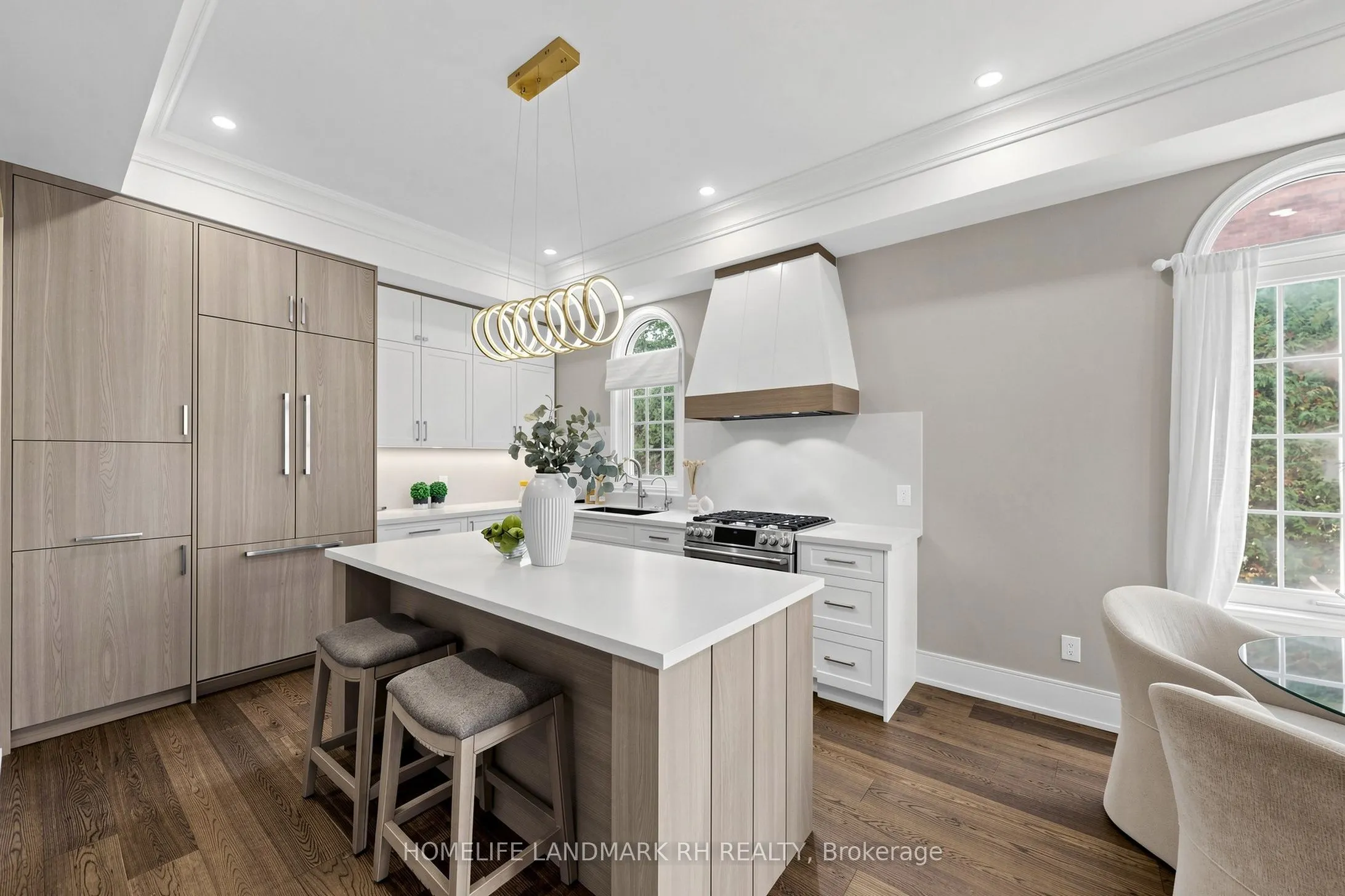 55 Willett Crescent