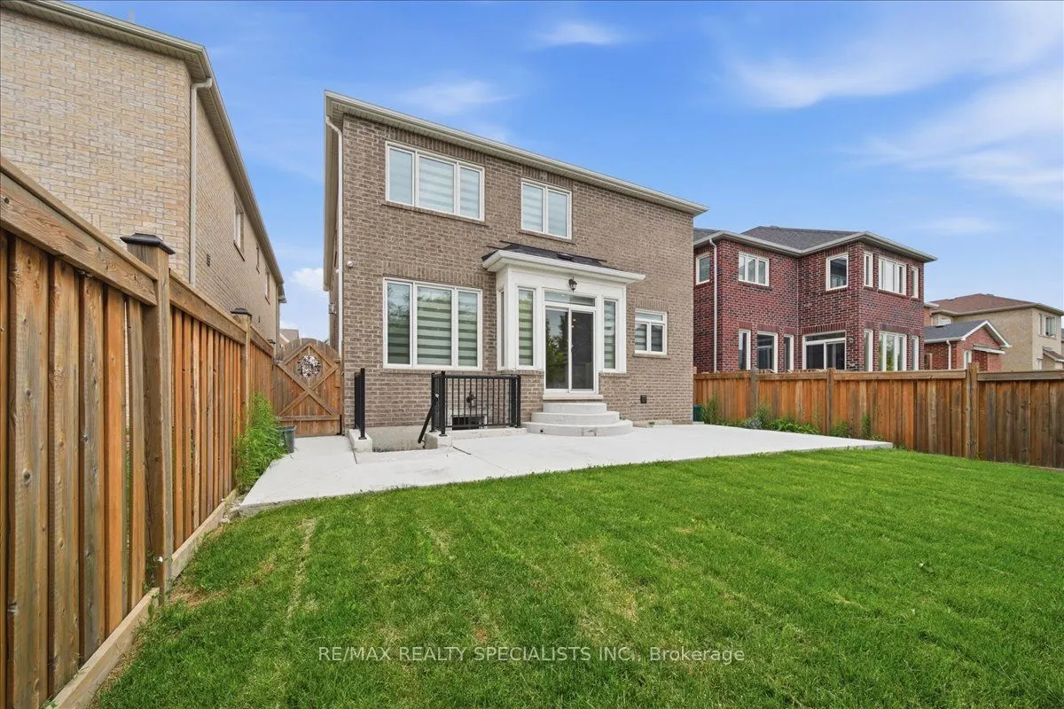 281 Blue Dasher Boulevard