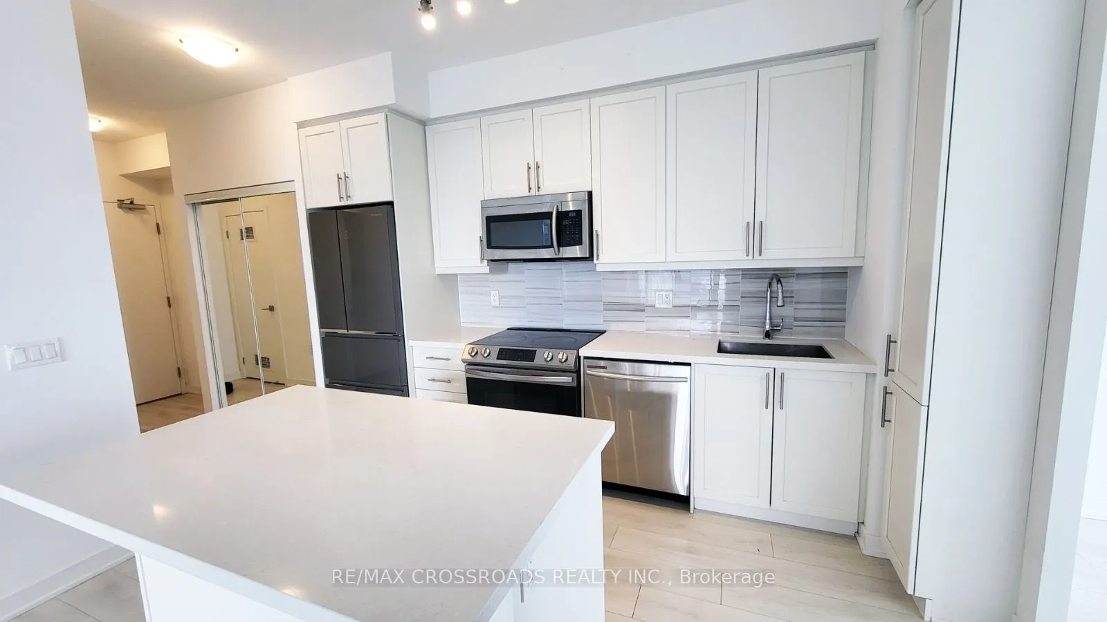 75 Oneida Crescent #1608