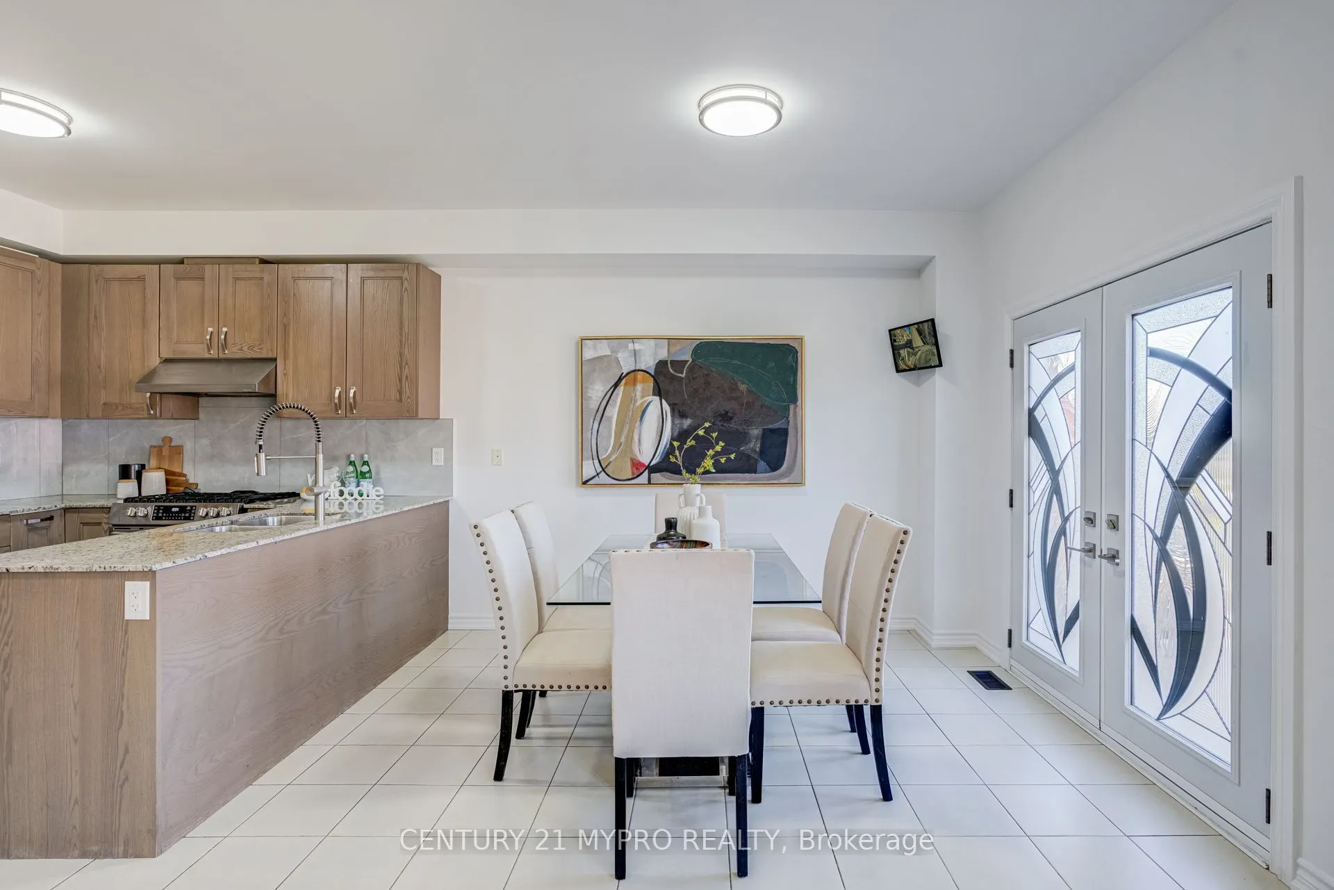 13 Manor Glen Crescent