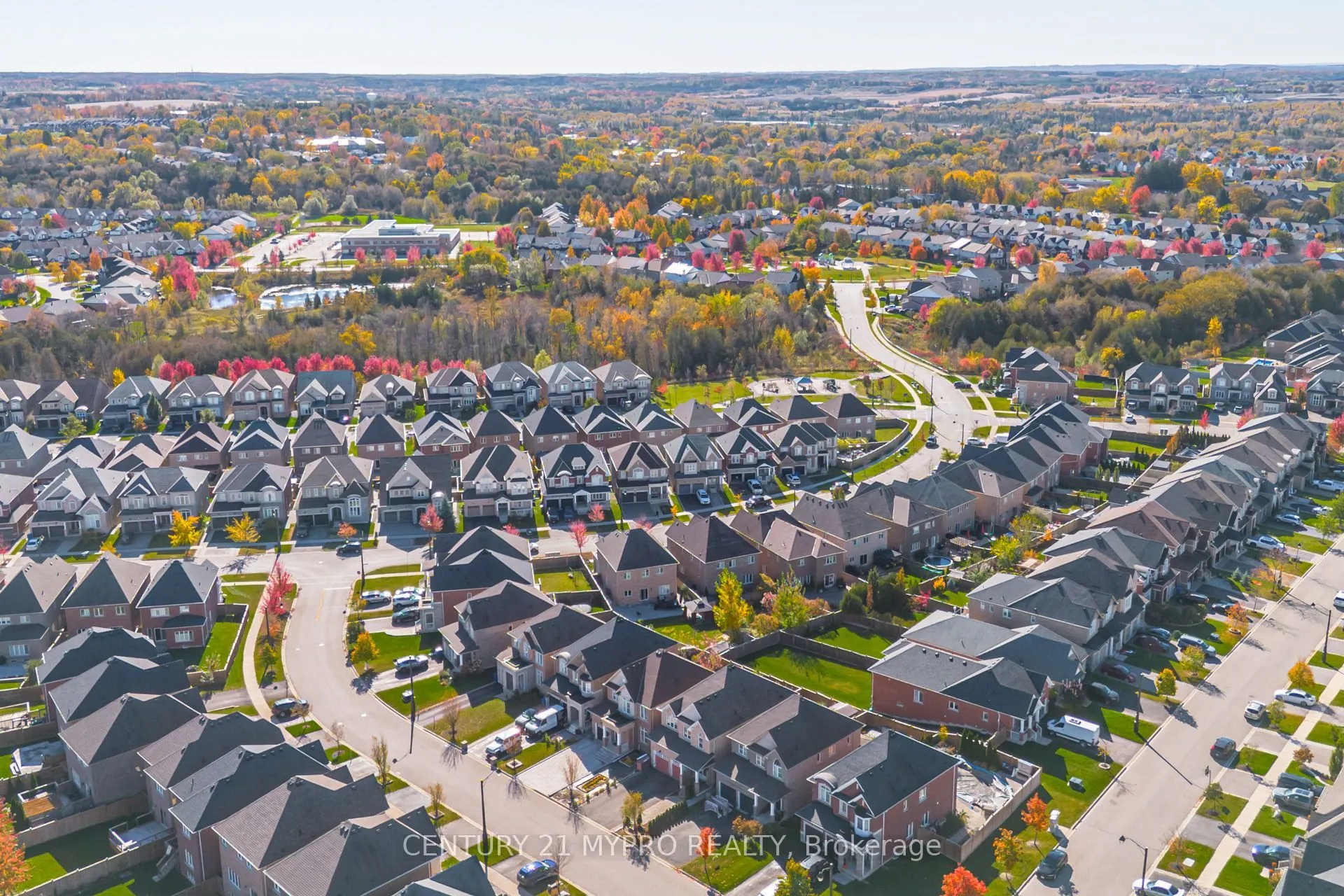 13 Manor Glen Crescent
