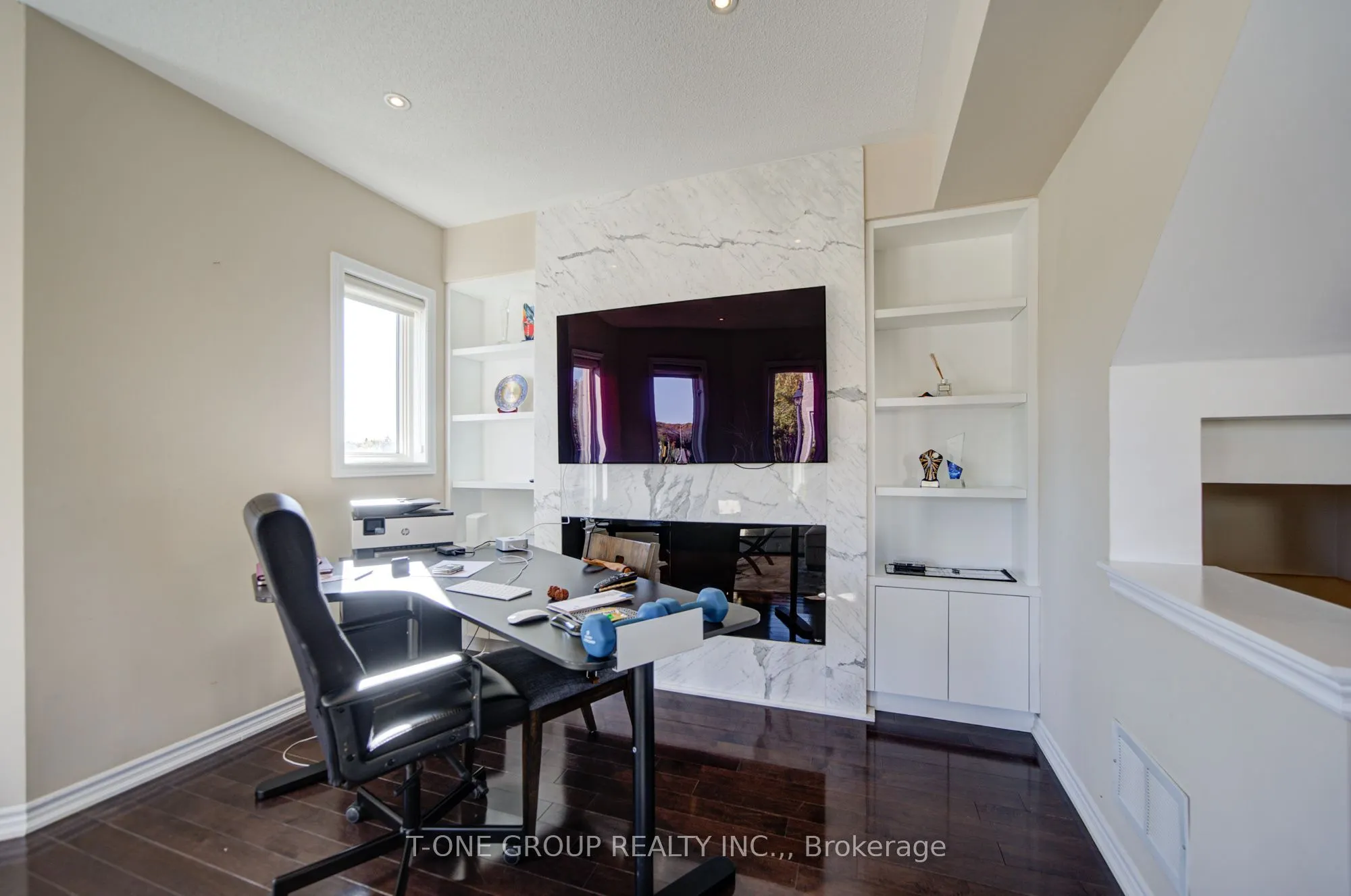 9133 Bayview Avenue #85