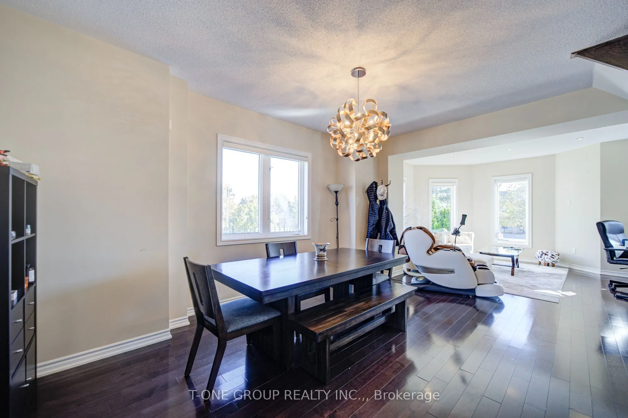 9133 Bayview Avenue #85