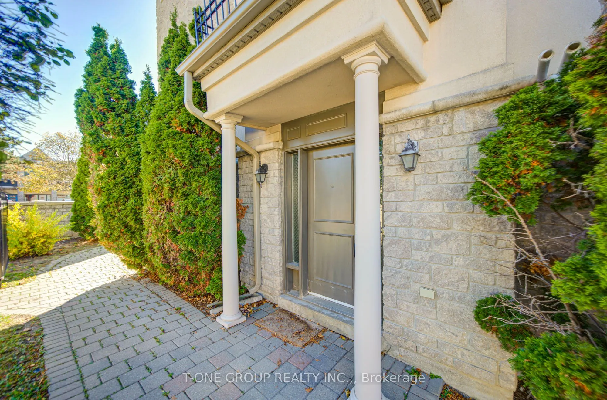 9133 Bayview Avenue #85