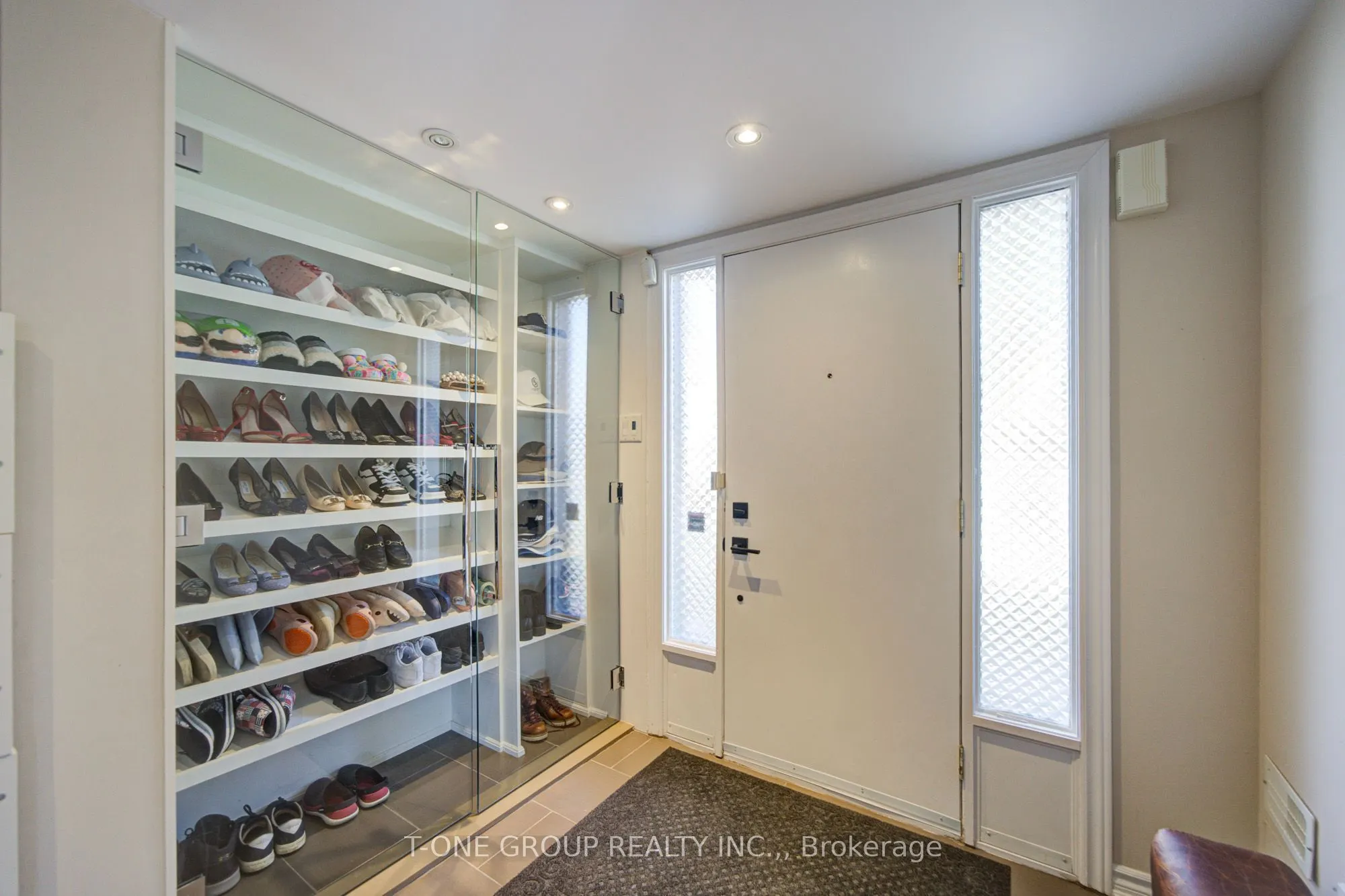 9133 Bayview Avenue #85