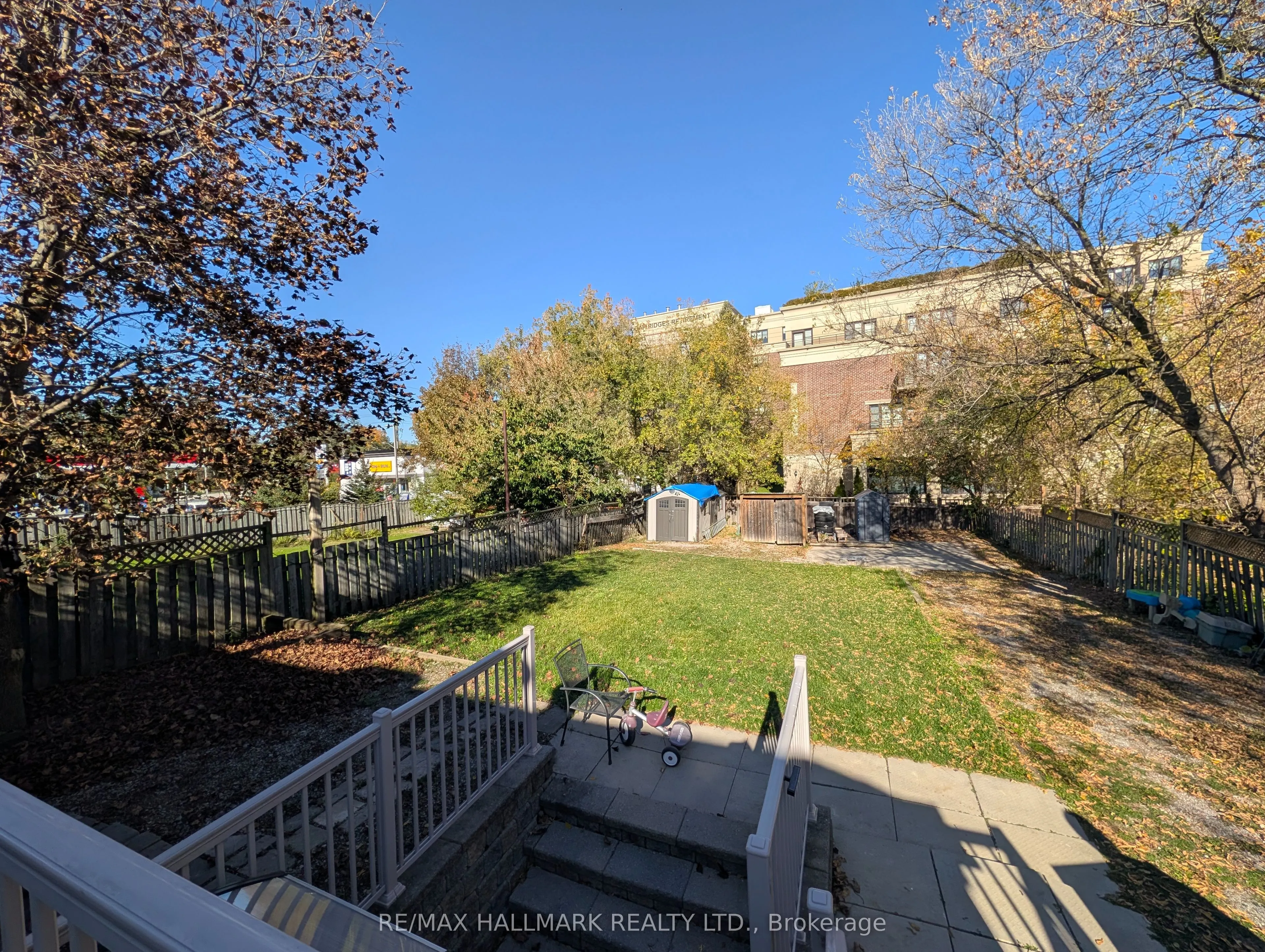 28 Lake Avenue