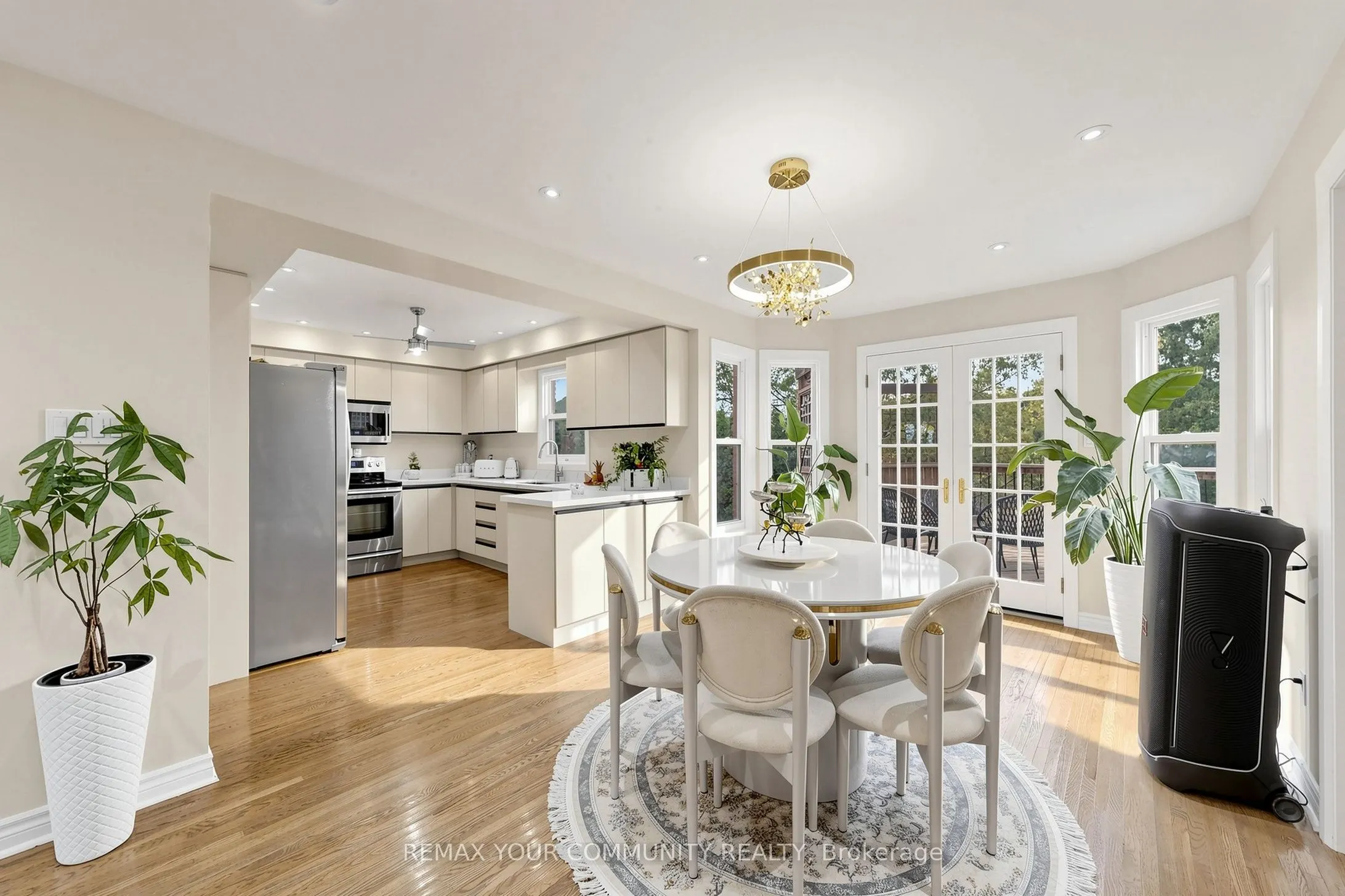 6 Bombay Court