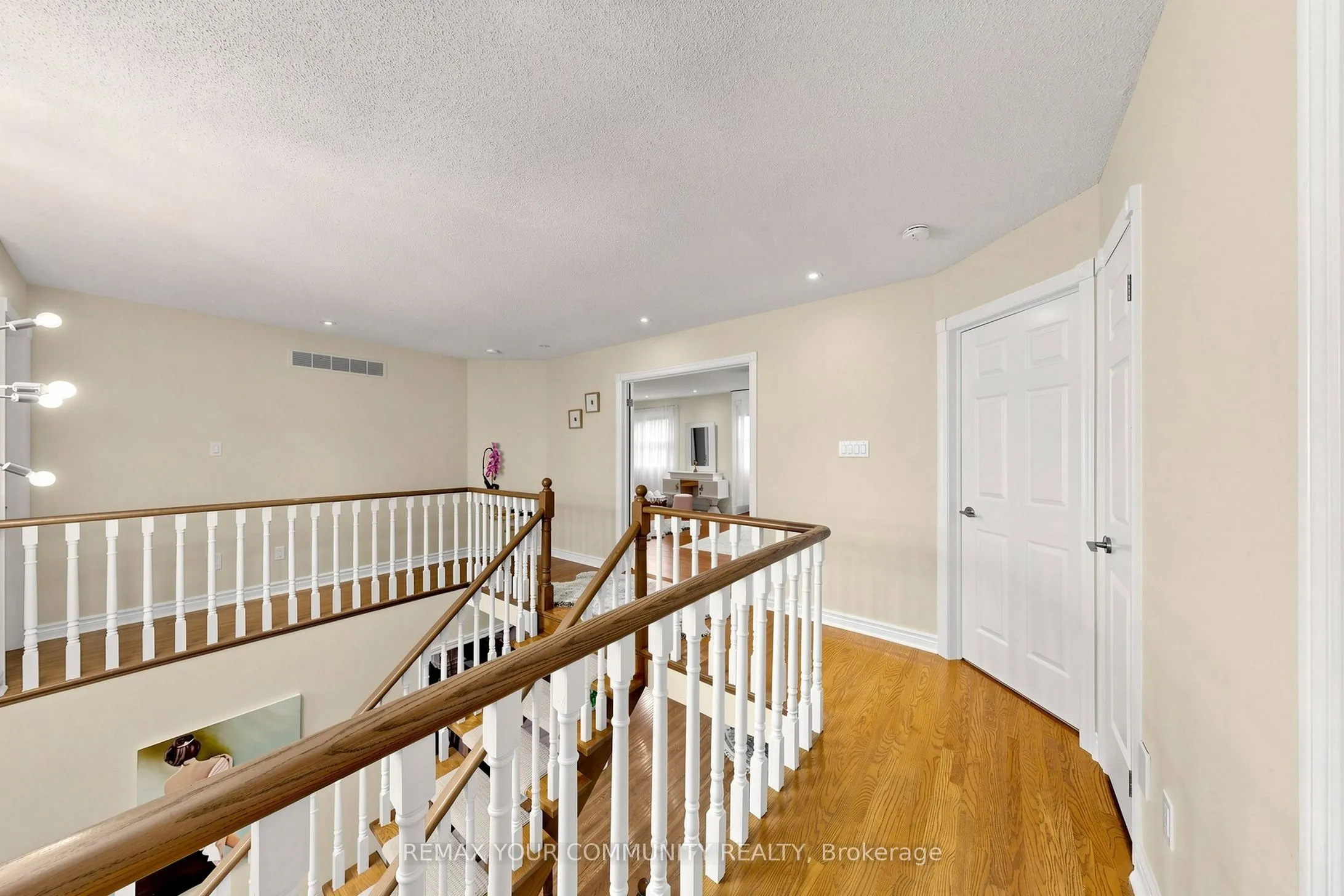 6 Bombay Court