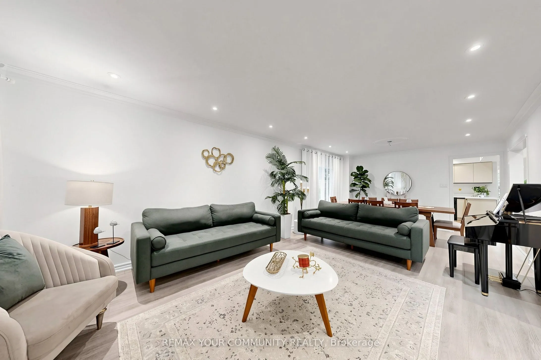 6 Bombay Court