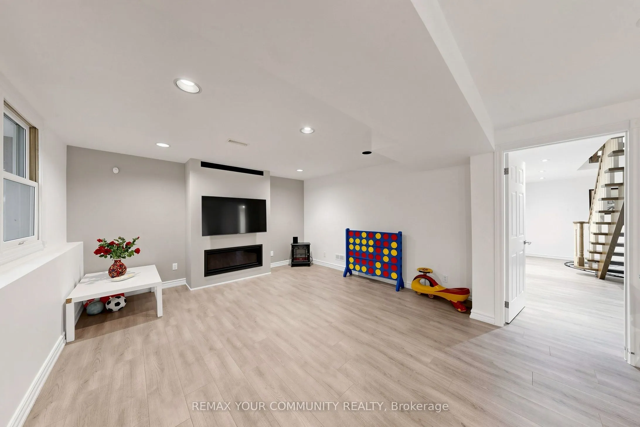 6 Bombay Court