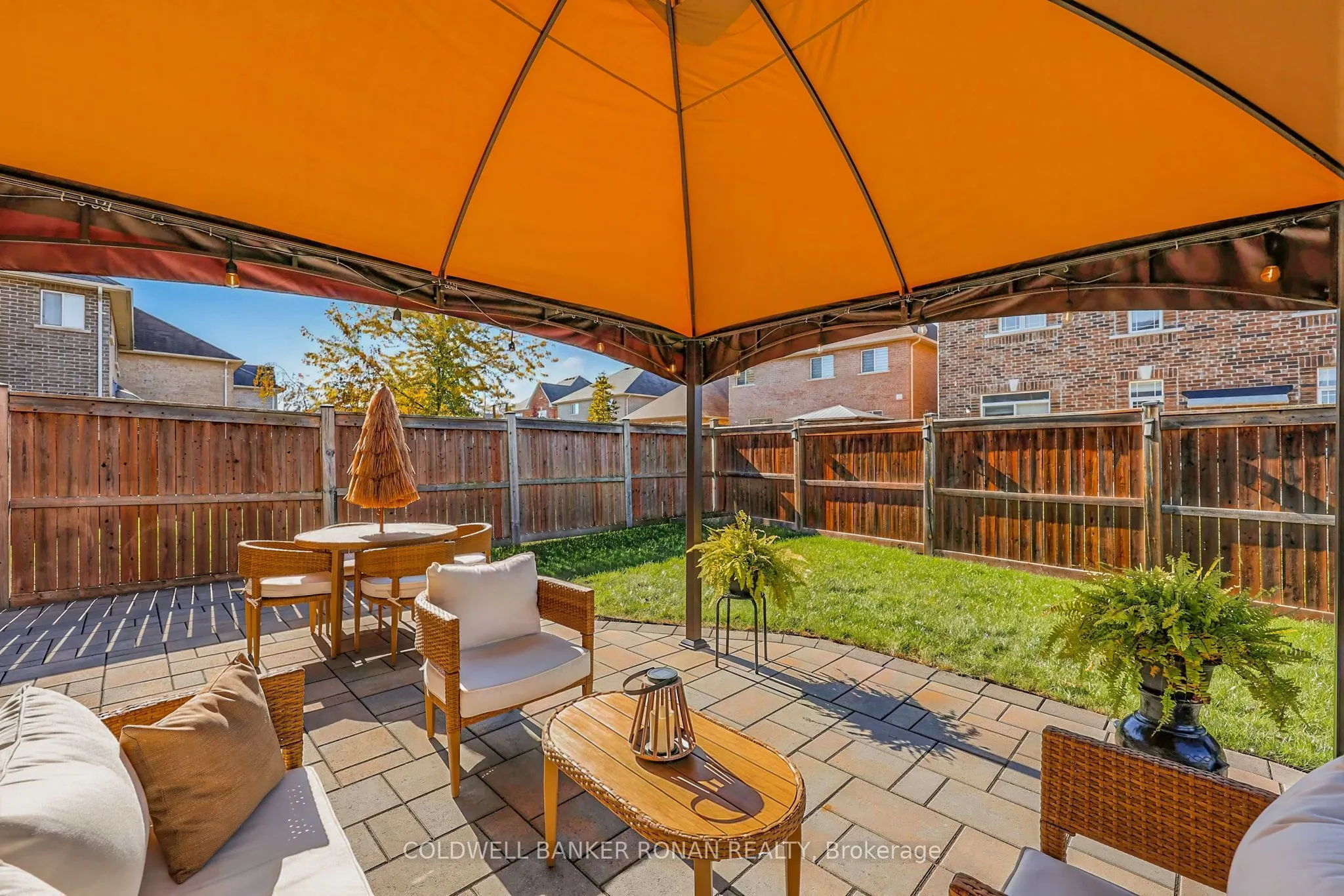 16 Hawke Crescent