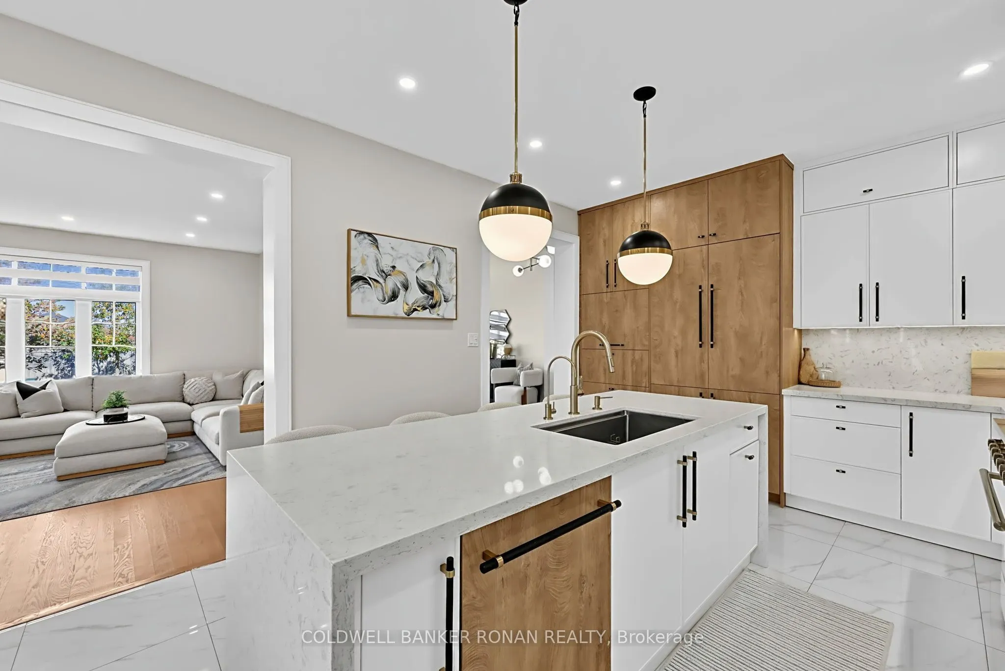16 Hawke Crescent