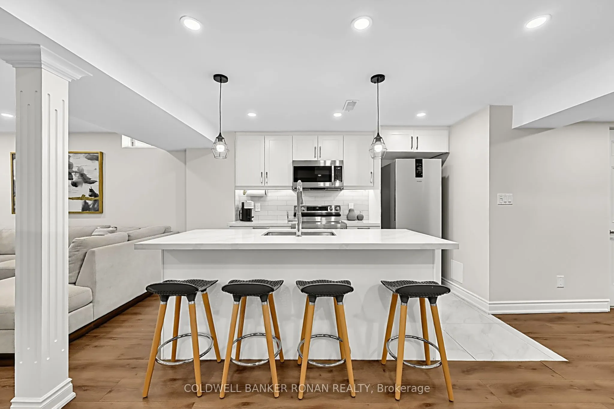 16 Hawke Crescent