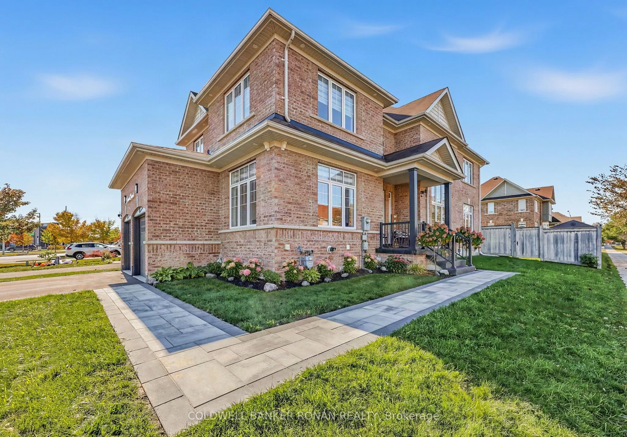 16 Hawke Crescent
