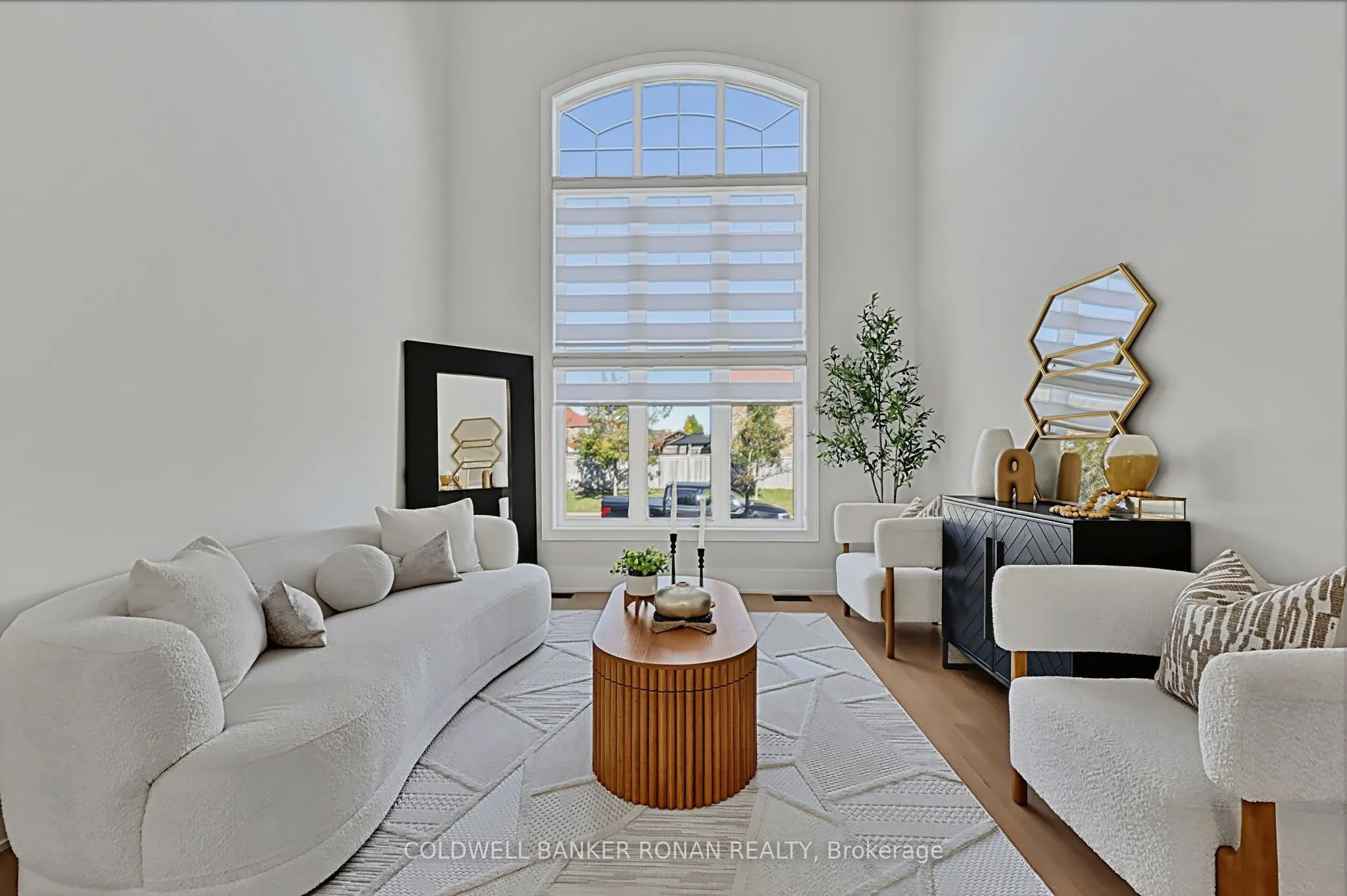 16 Hawke Crescent