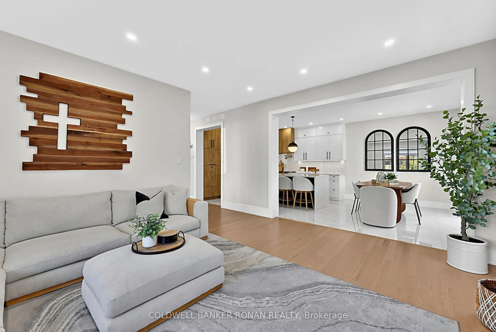 16 Hawke Crescent