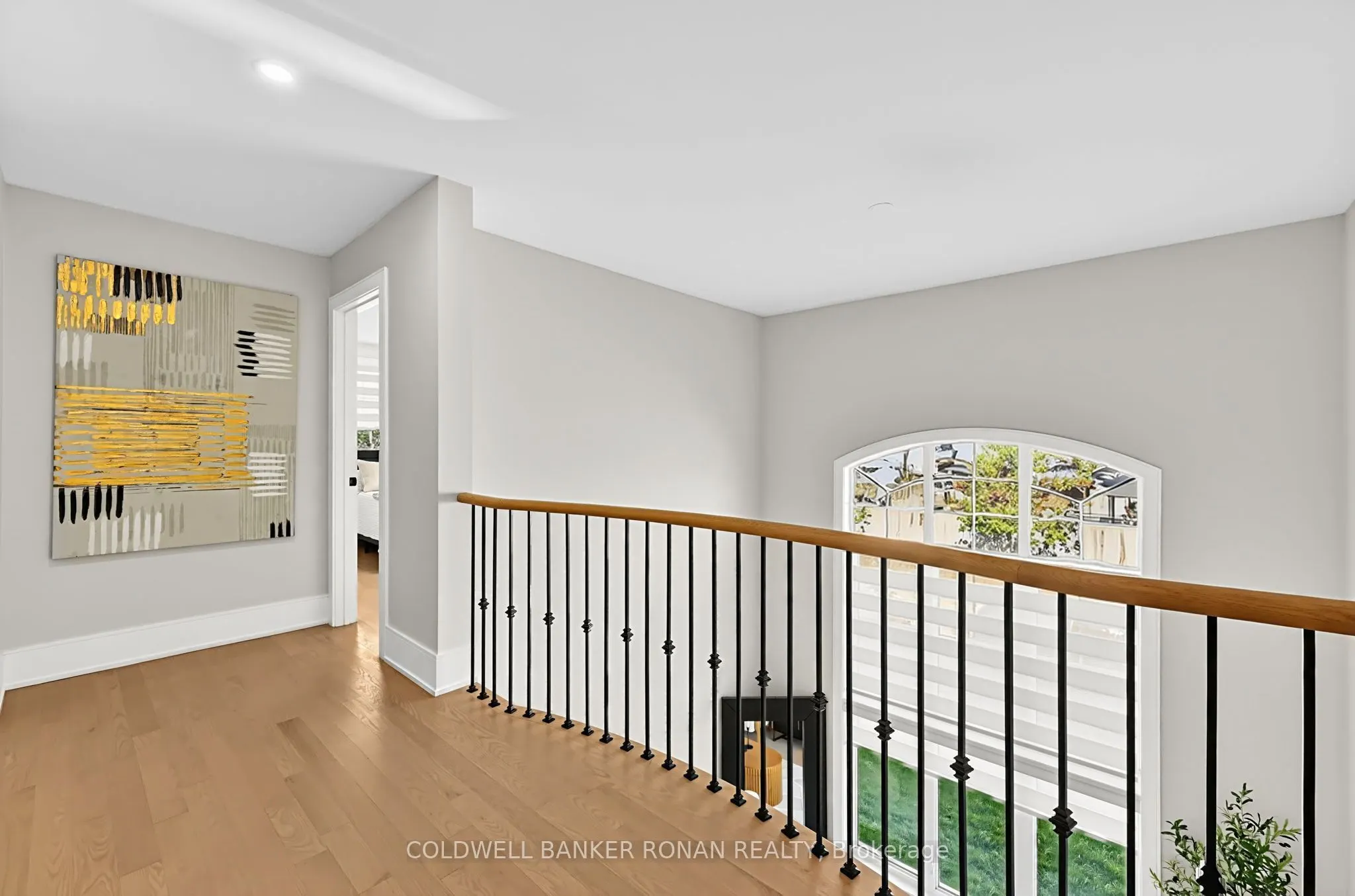 16 Hawke Crescent