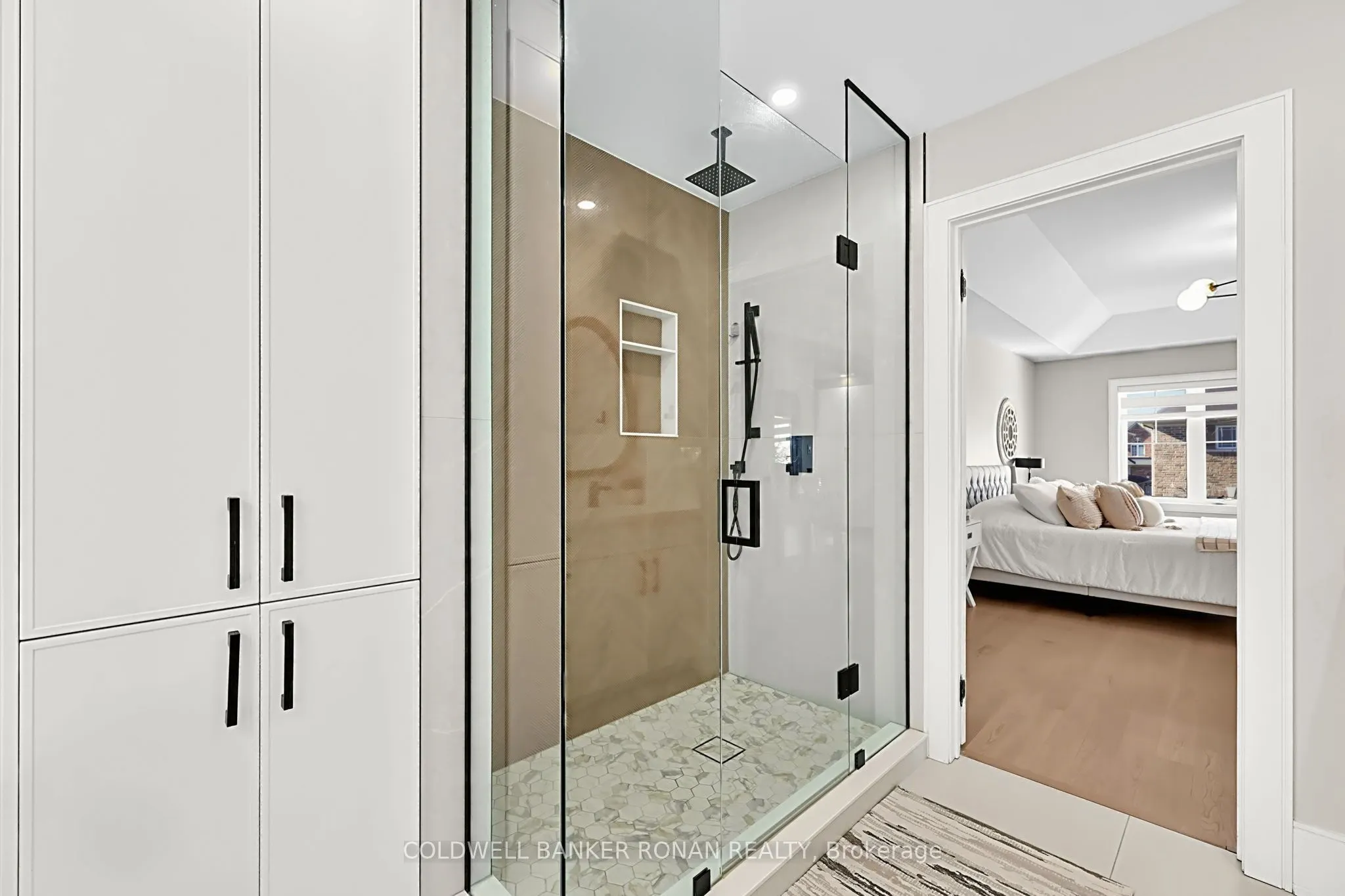 16 Hawke Crescent