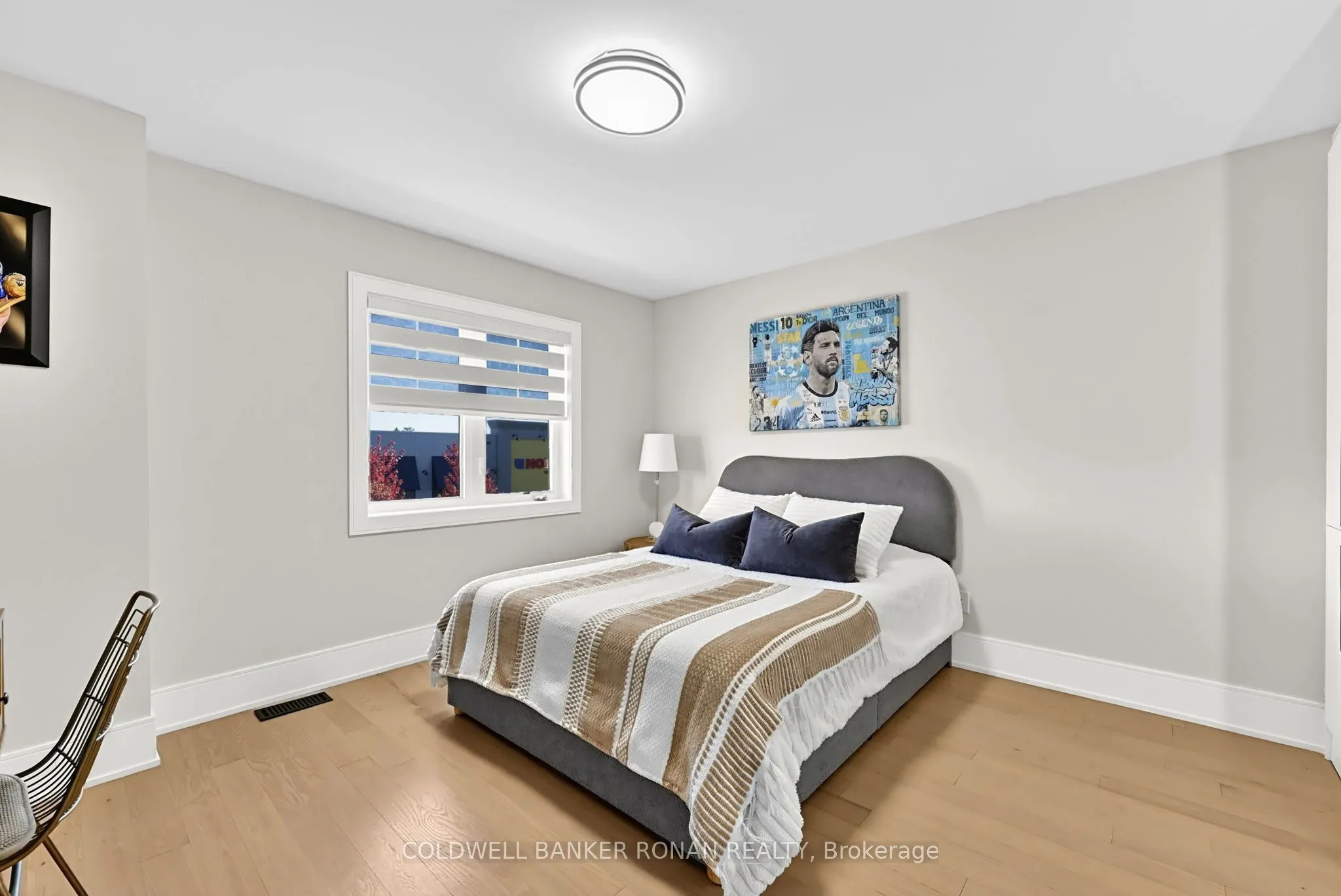 16 Hawke Crescent