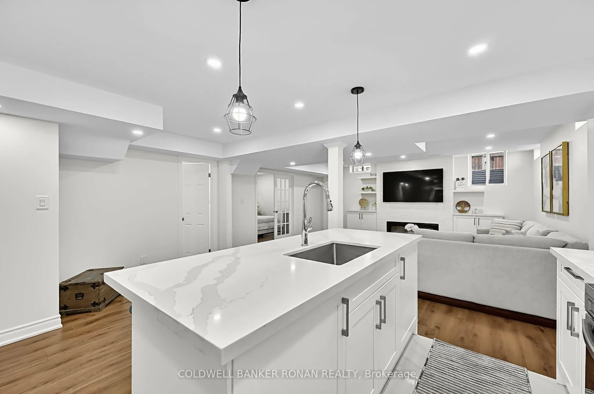 16 Hawke Crescent