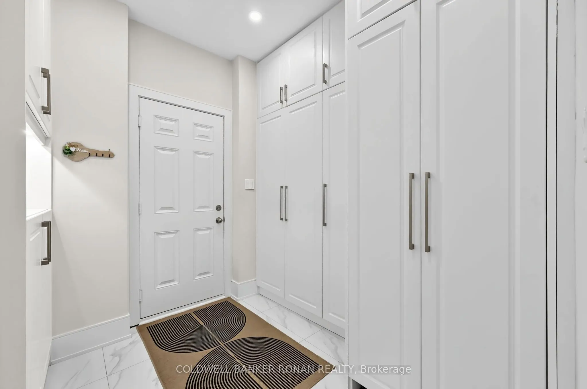 16 Hawke Crescent