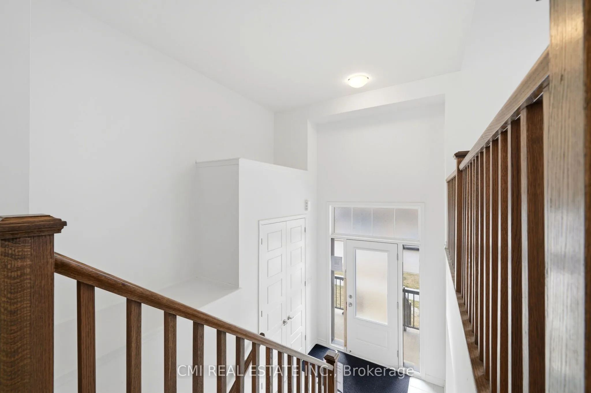 656 Newlove Street