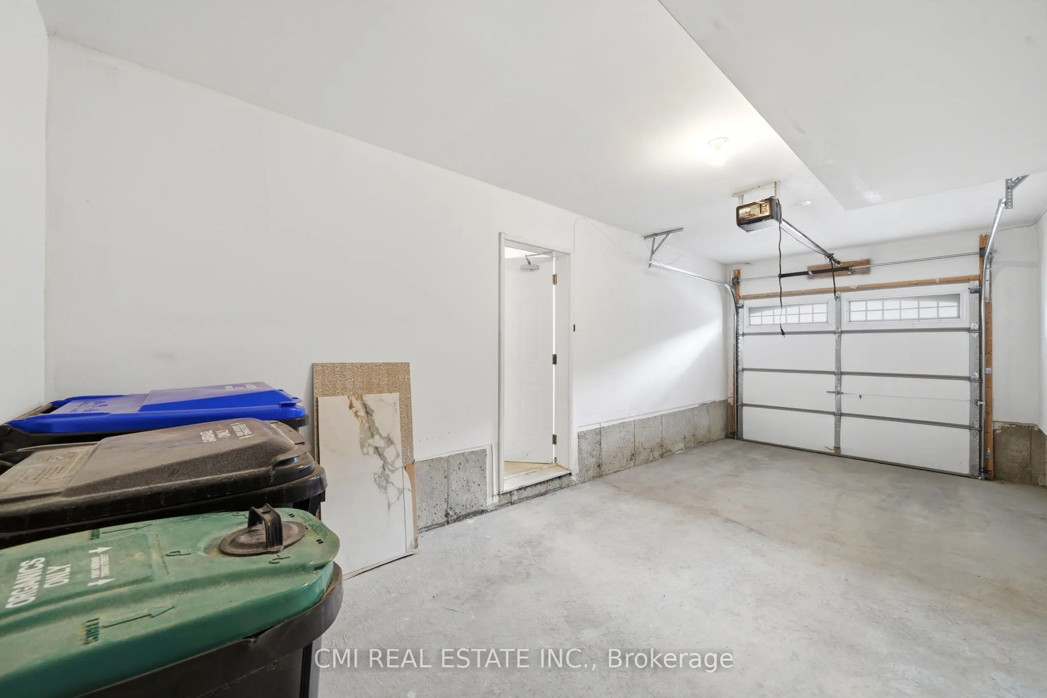 656 Newlove Street