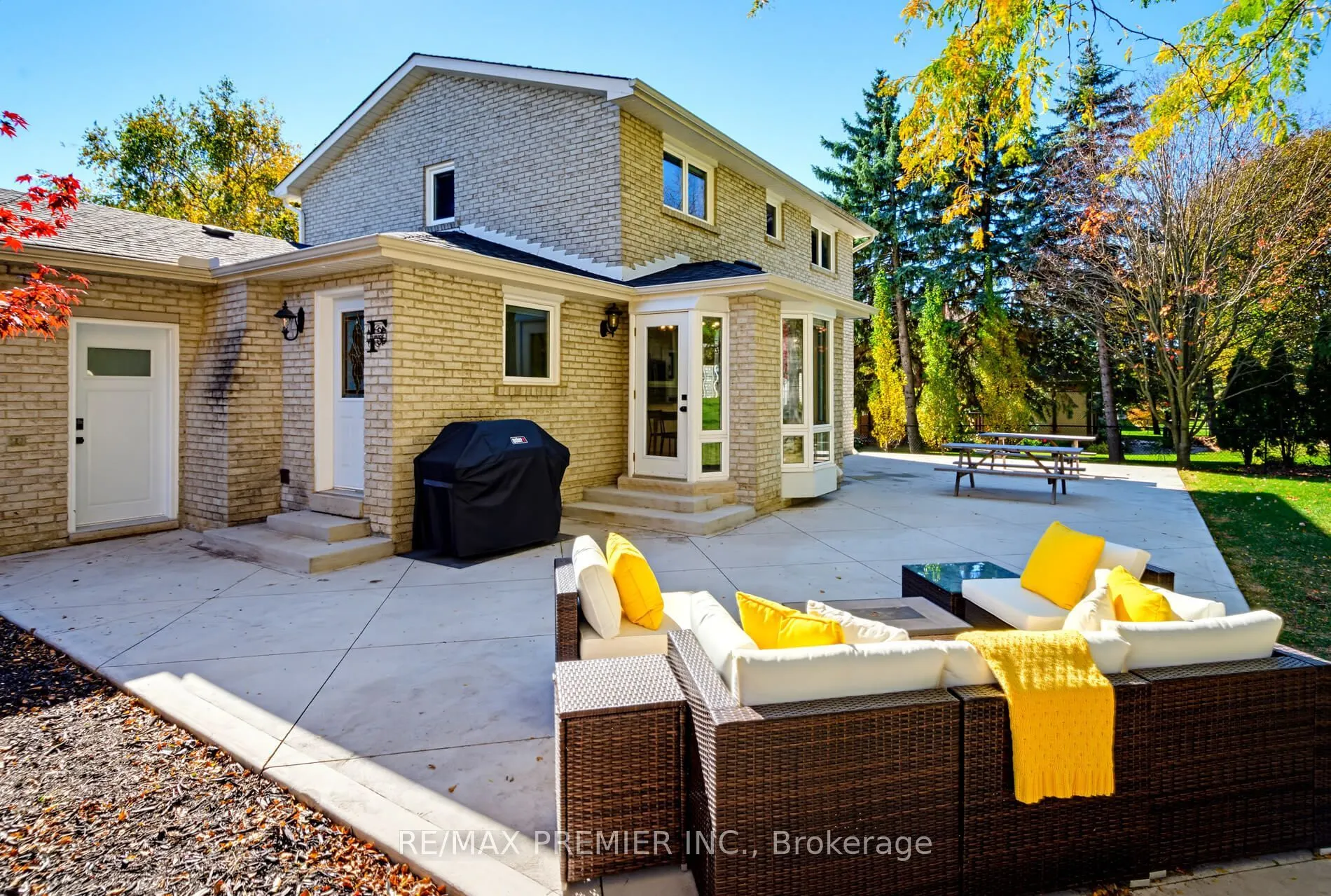 122 Hill Farm Road