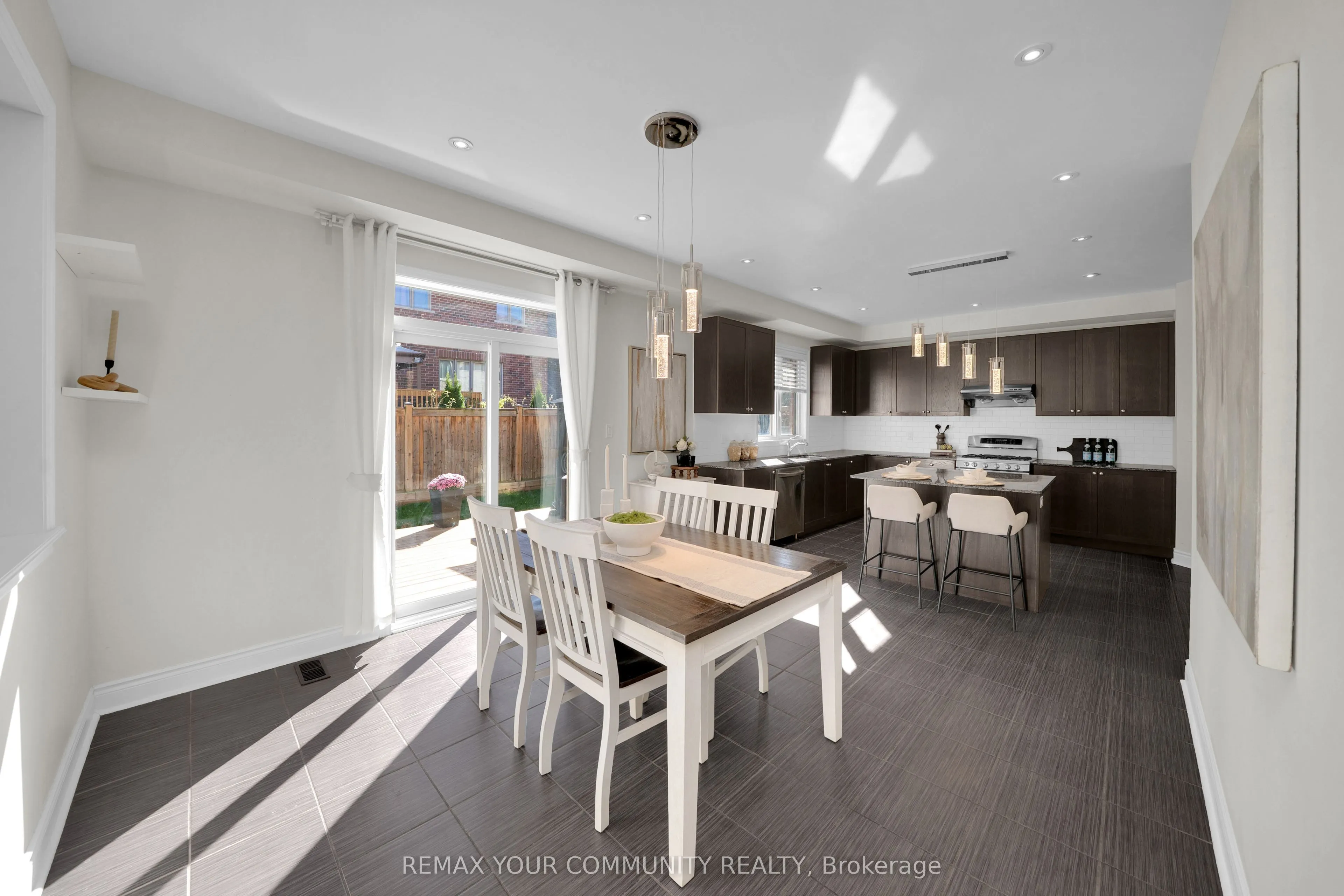 1042 Wilbur Pipher Circle