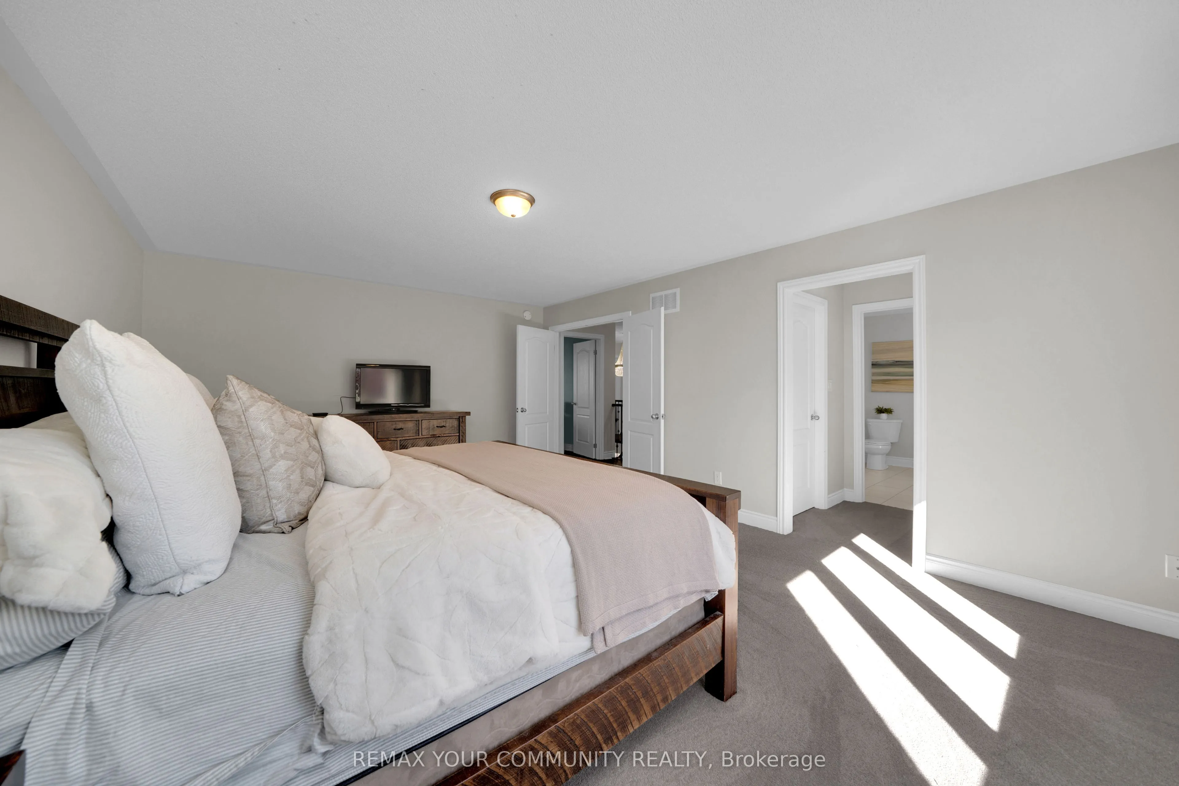 1042 Wilbur Pipher Circle